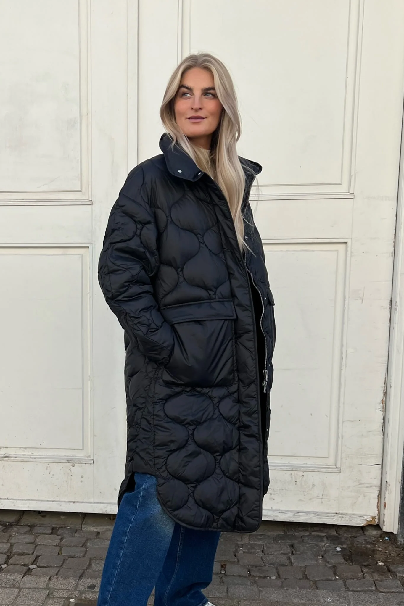 JXLenora Shiny Quilted Coat - Black - Image 2