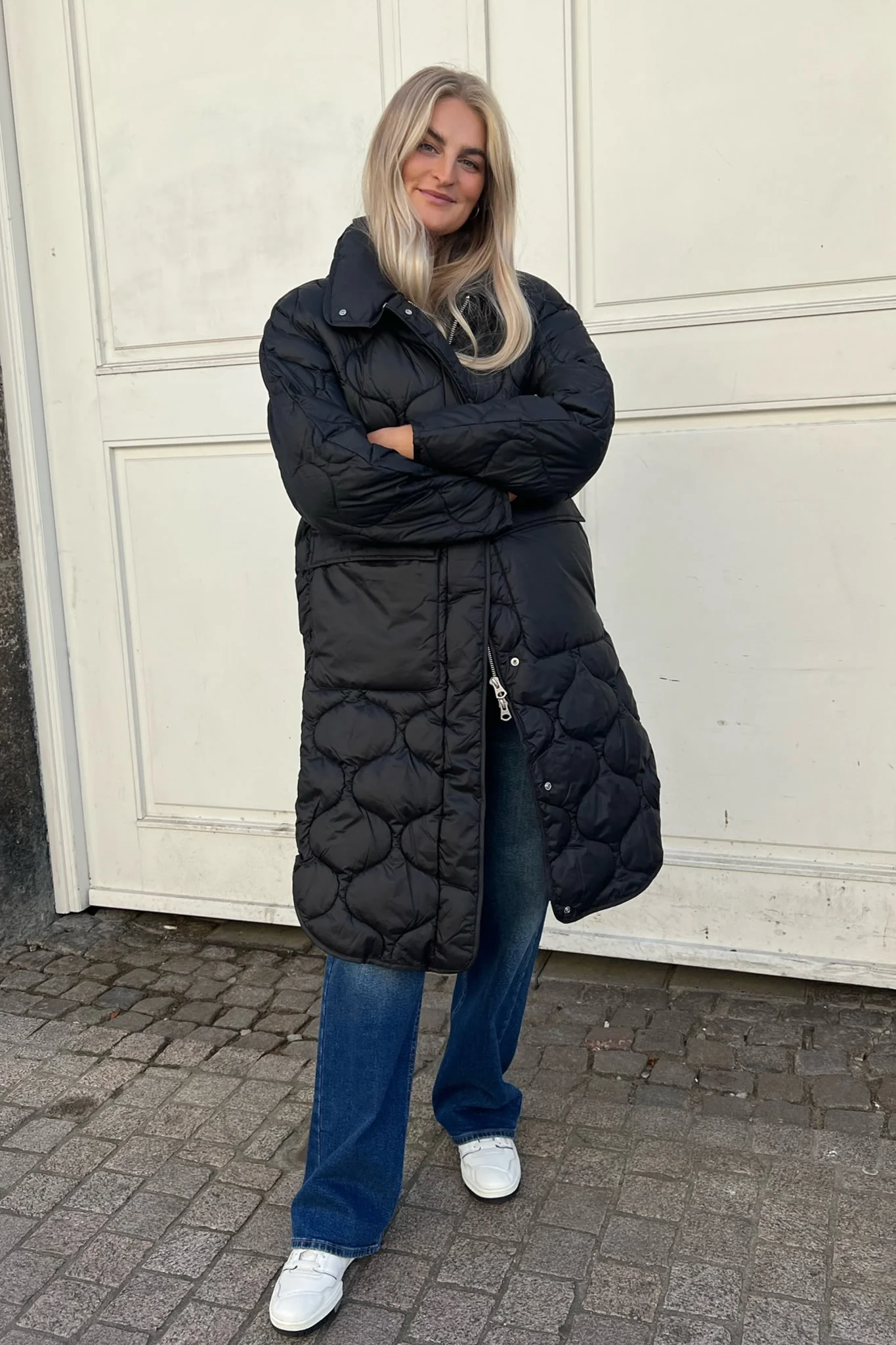 JXLenora Shiny Quilted Coat - Black - Image 4