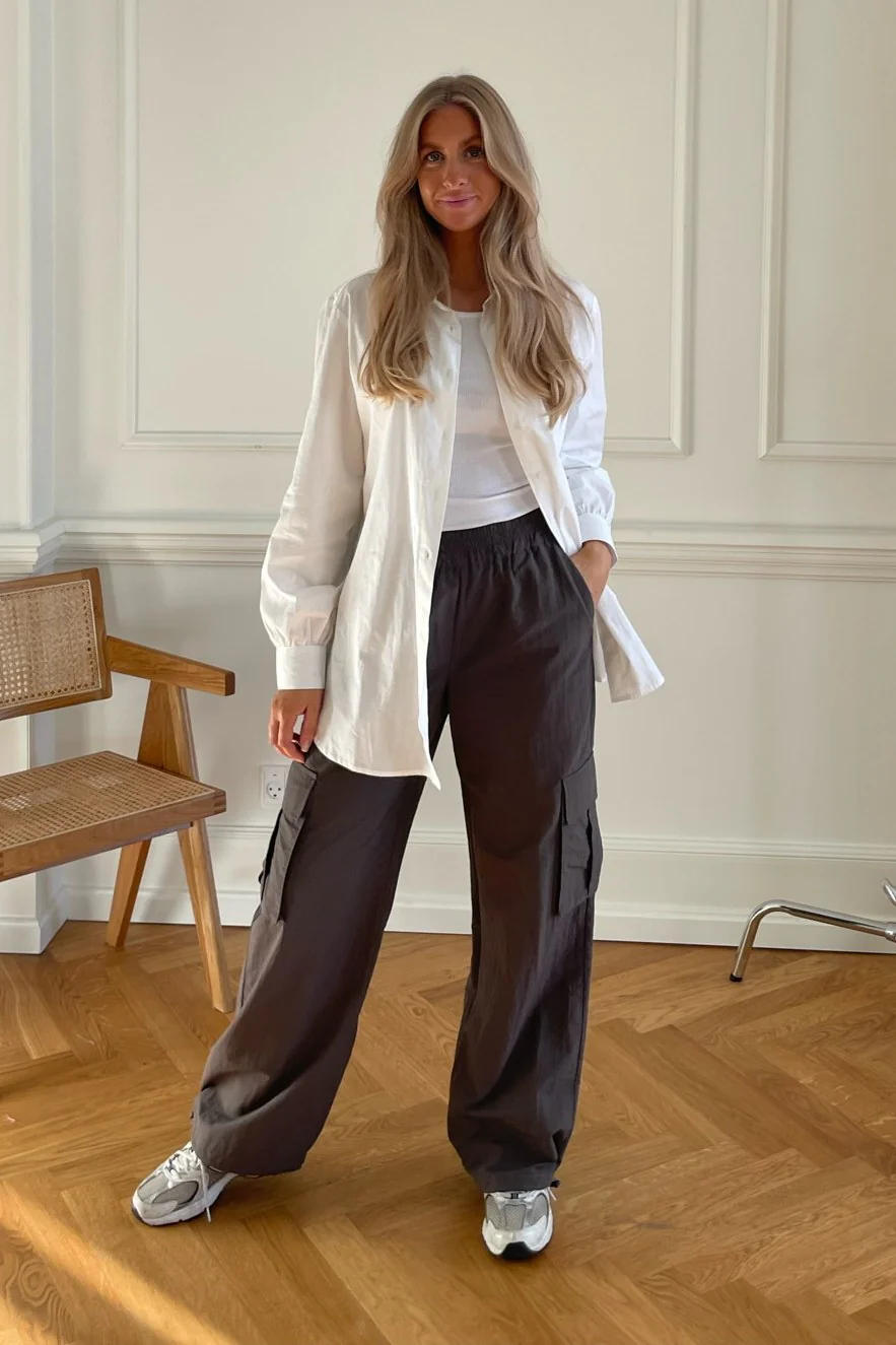 LivaIC Cargo Pants - Stone - Image 4