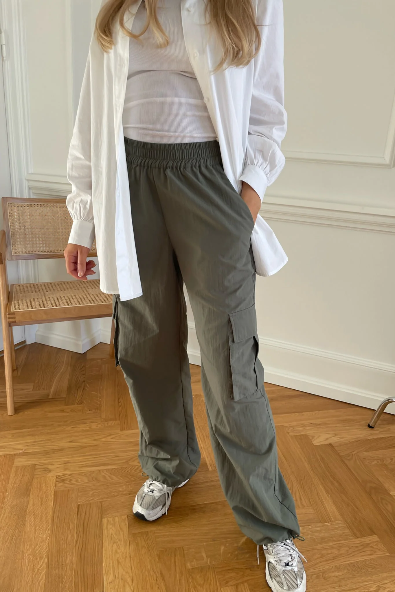 LivaIC Cargo Pants - Forest - Image 2