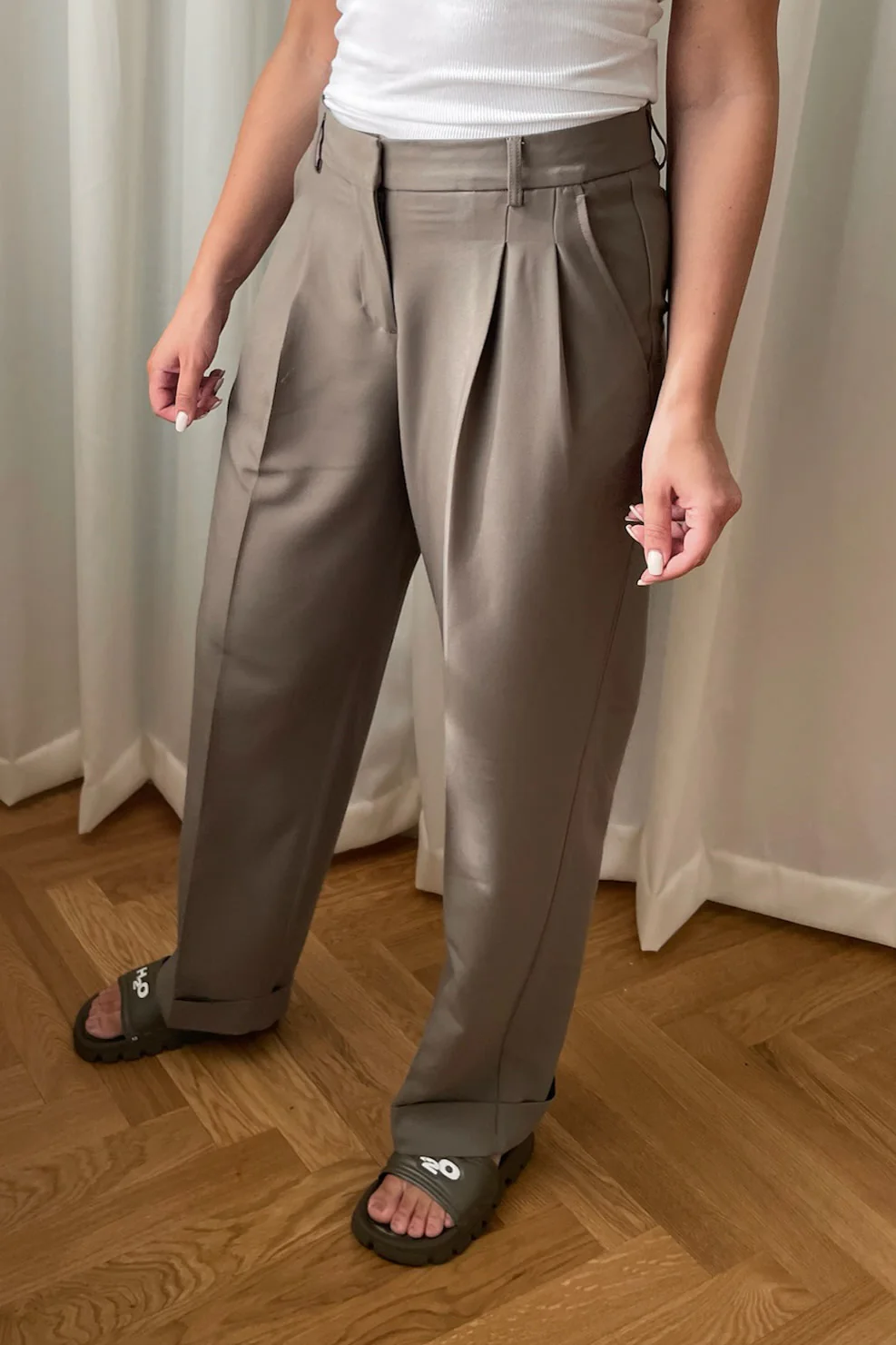 JXMary Regular Pleated MW Pant - Brindle - Image 5