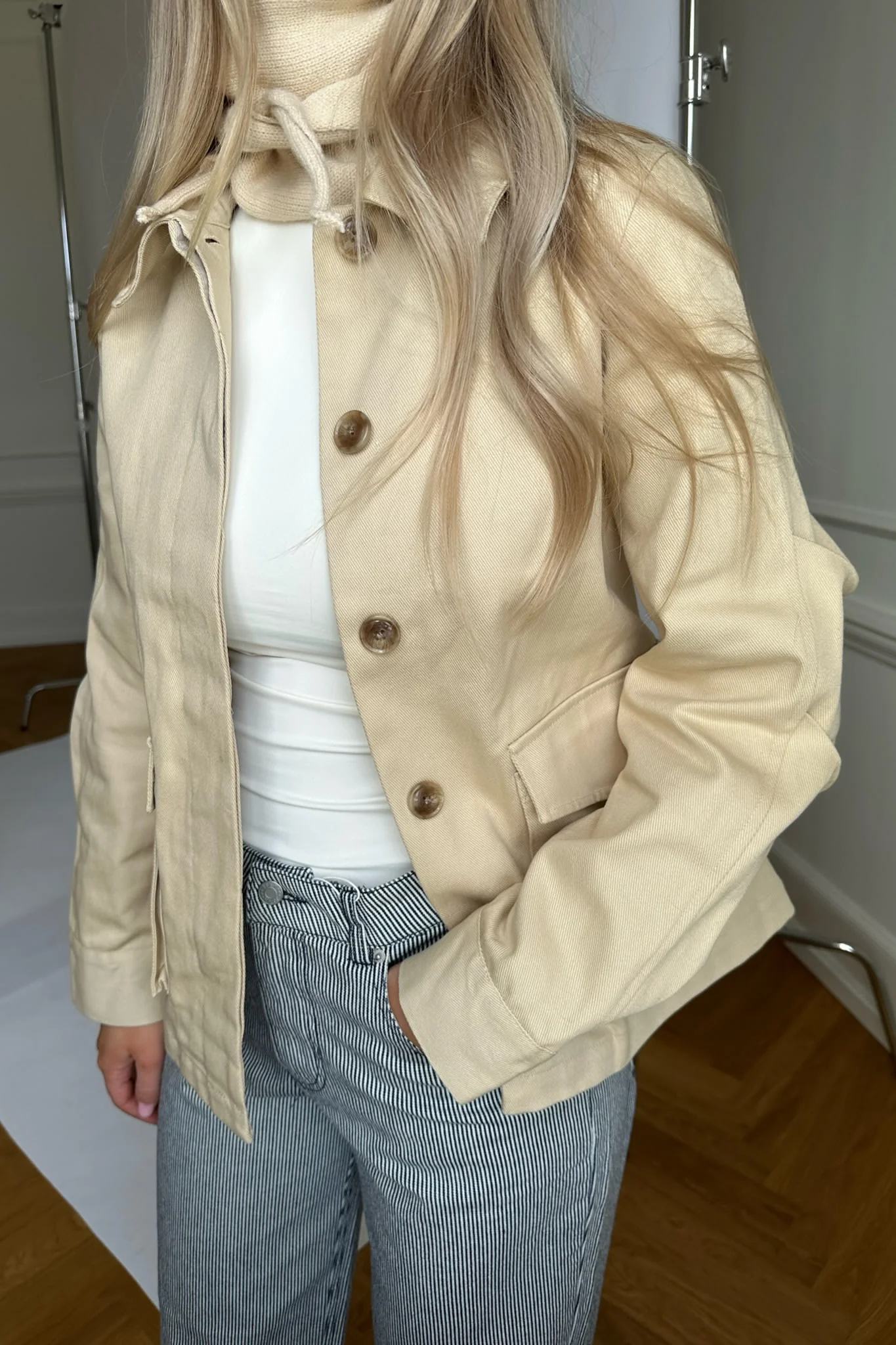 VMMathilde LS Utility Jacket - Semolina - Image 5