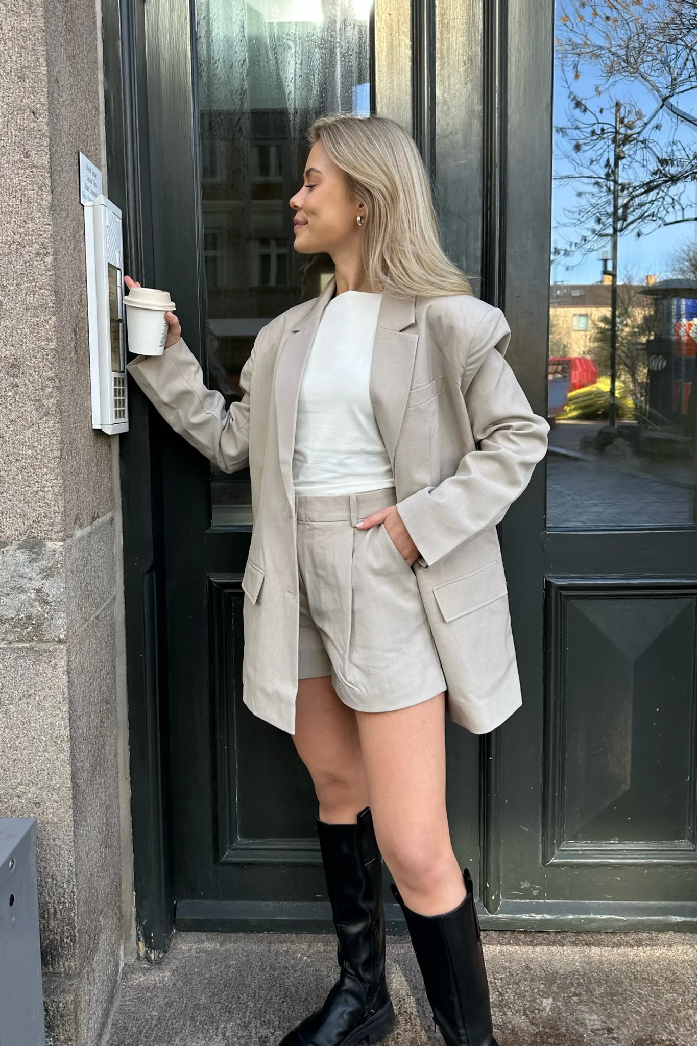VMMathilde Oversize Blazer - Semolina - Image 2
