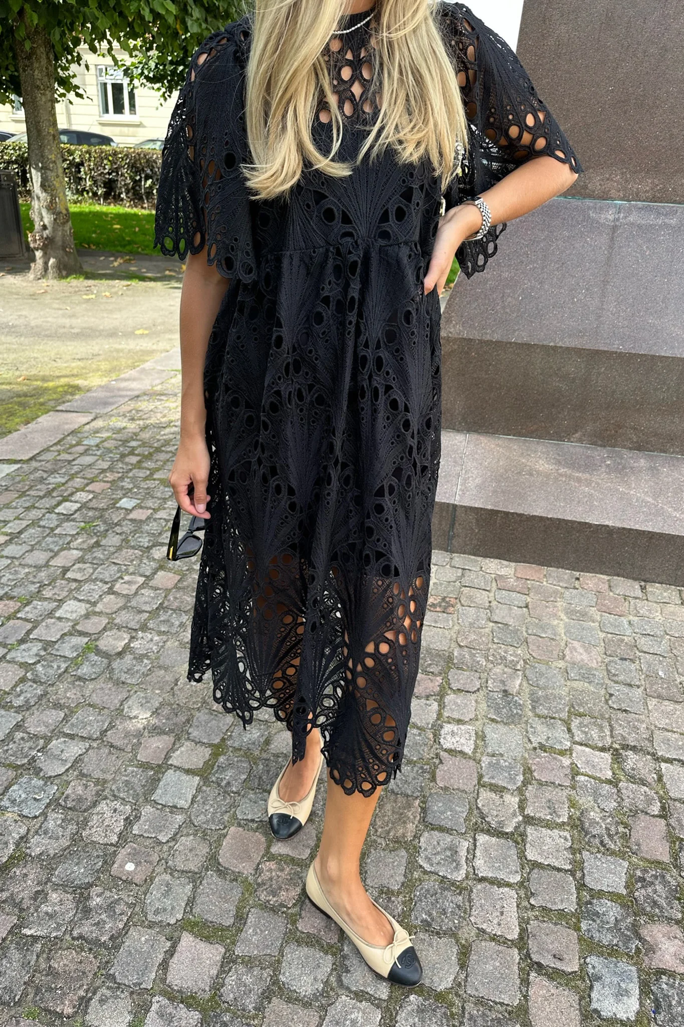 MeliaIC Midi Lace Dress - Black - Image 10