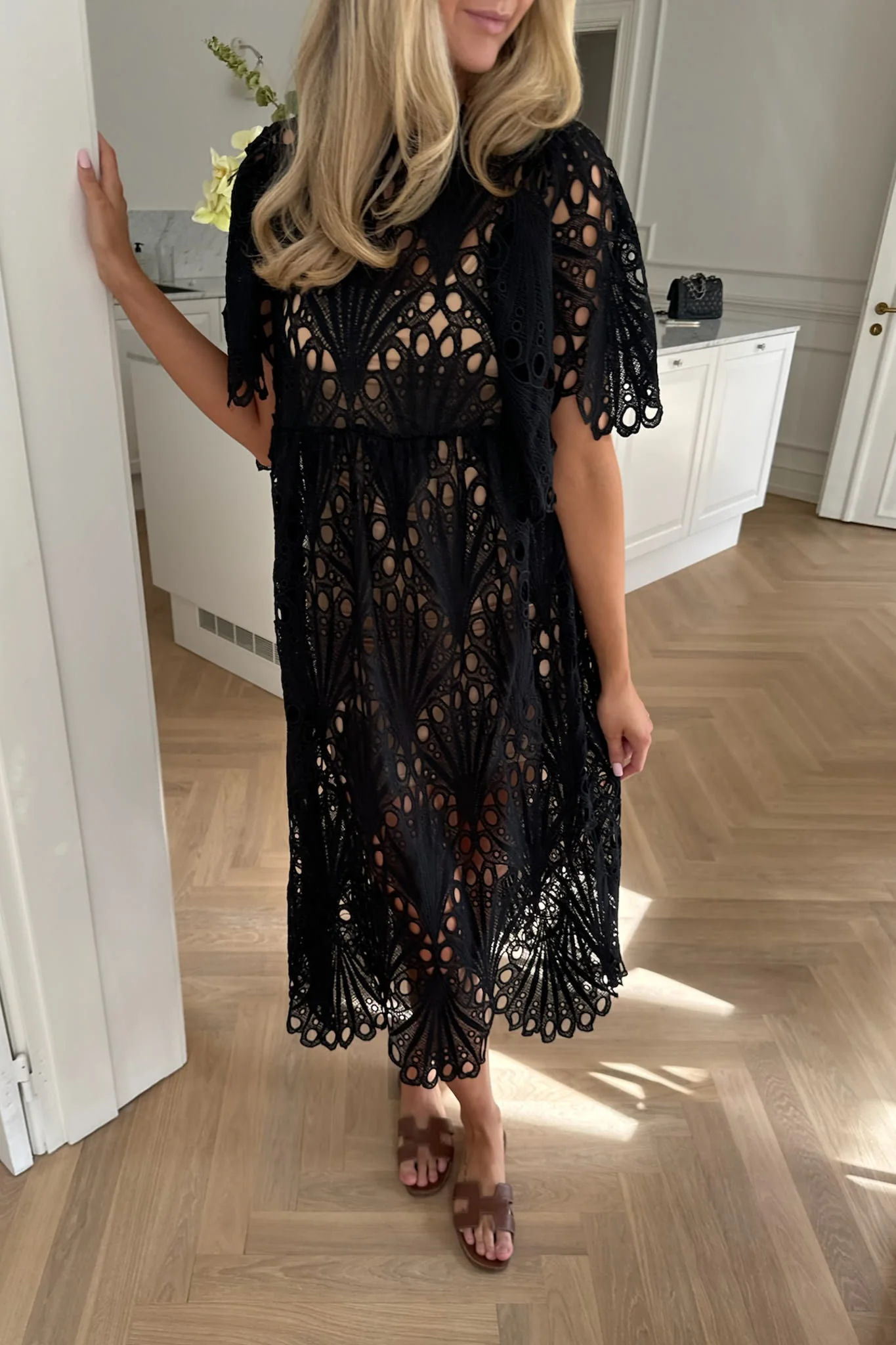 MeliaIC Midi Lace Dress - Black - Image 2