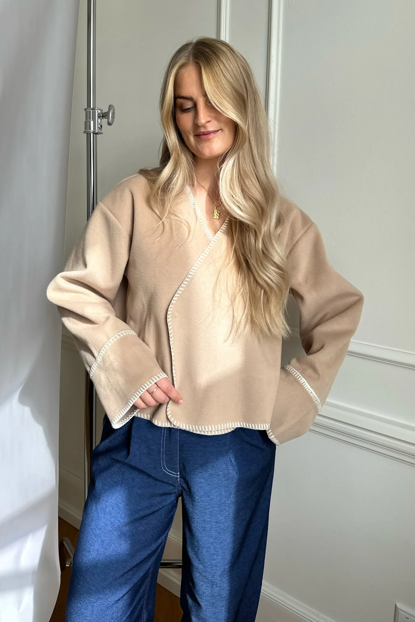 MellieIC Contrast Stitching Jacket - Beige - Image 11