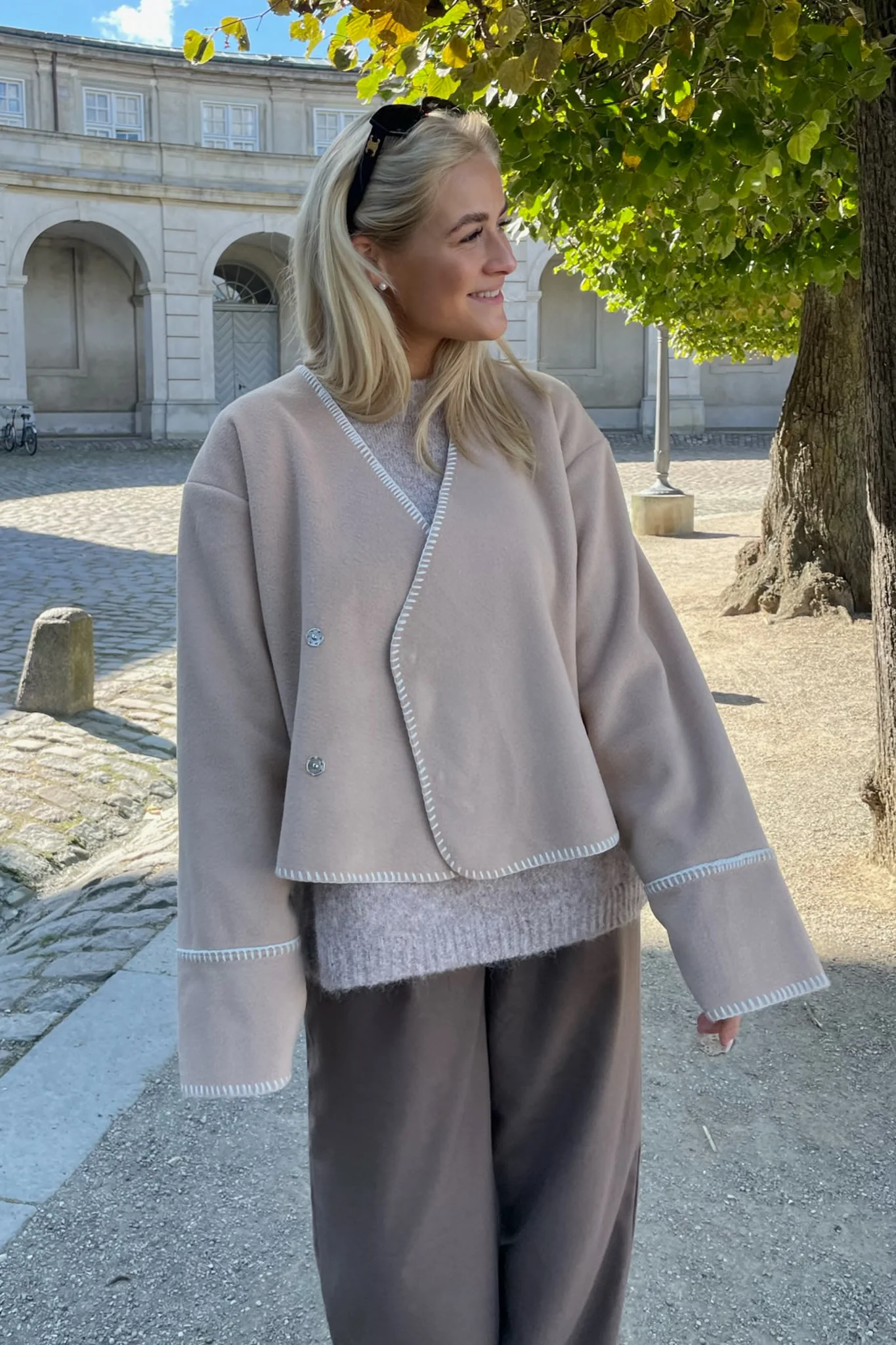 MellieIC Contrast Stitching Jacket - Beige - Image 6