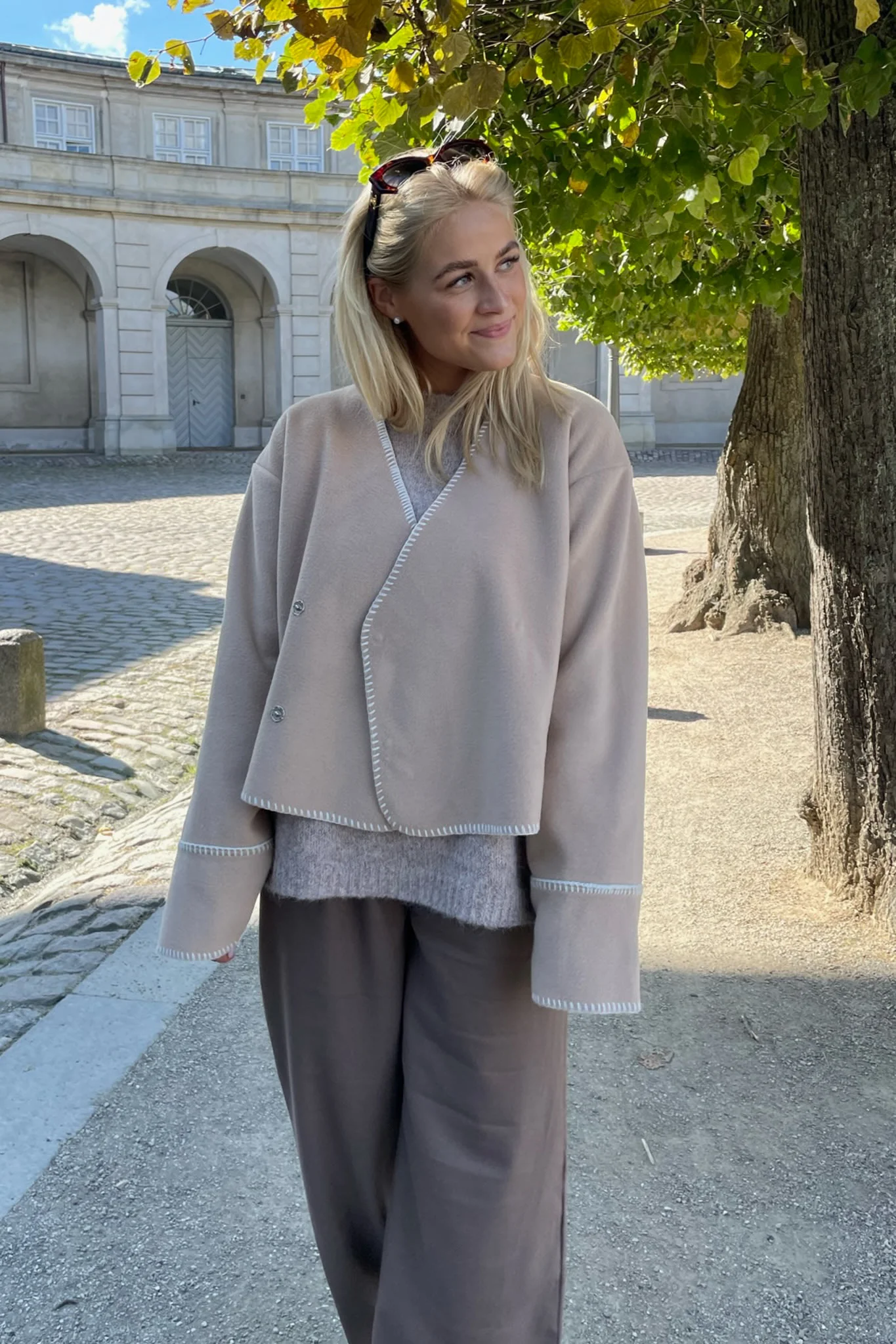 MellieIC Contrast Stitching Jacket - Beige - Image 7