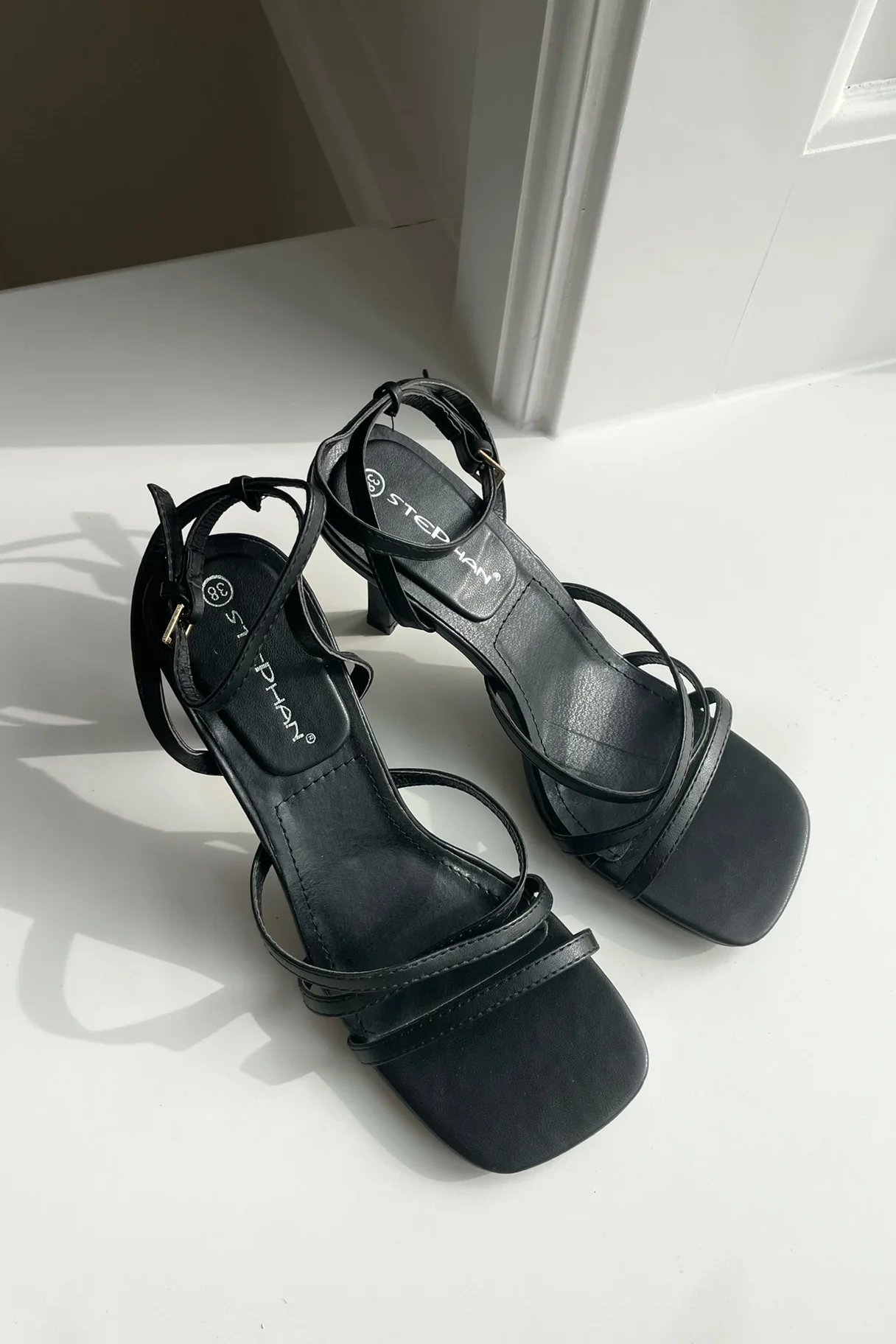 QQ-80 Milan Heels - Black - Image 4