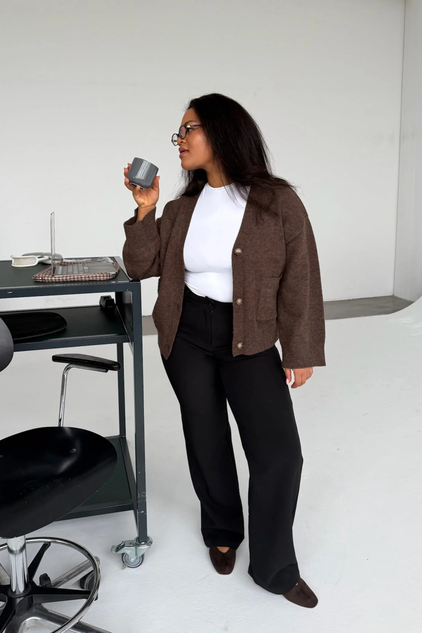 MollyIC Cardigan - Dark Brown - Image 3