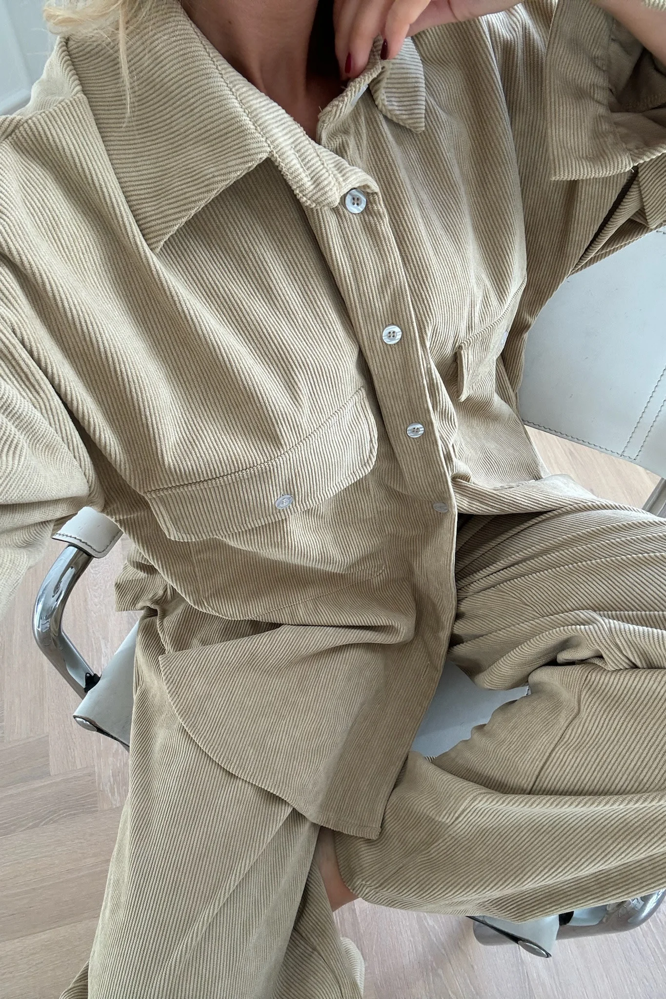 NannaIC Oversized Shirt - Light Brown Corduroy - Image 6