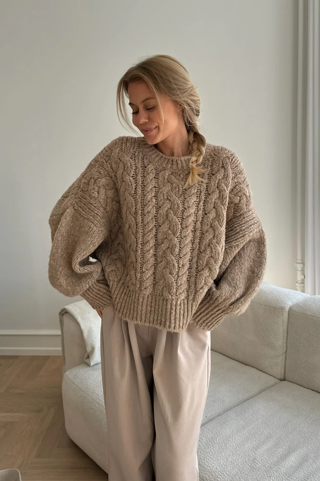 NoraIC Sweater - Beige - Image 3