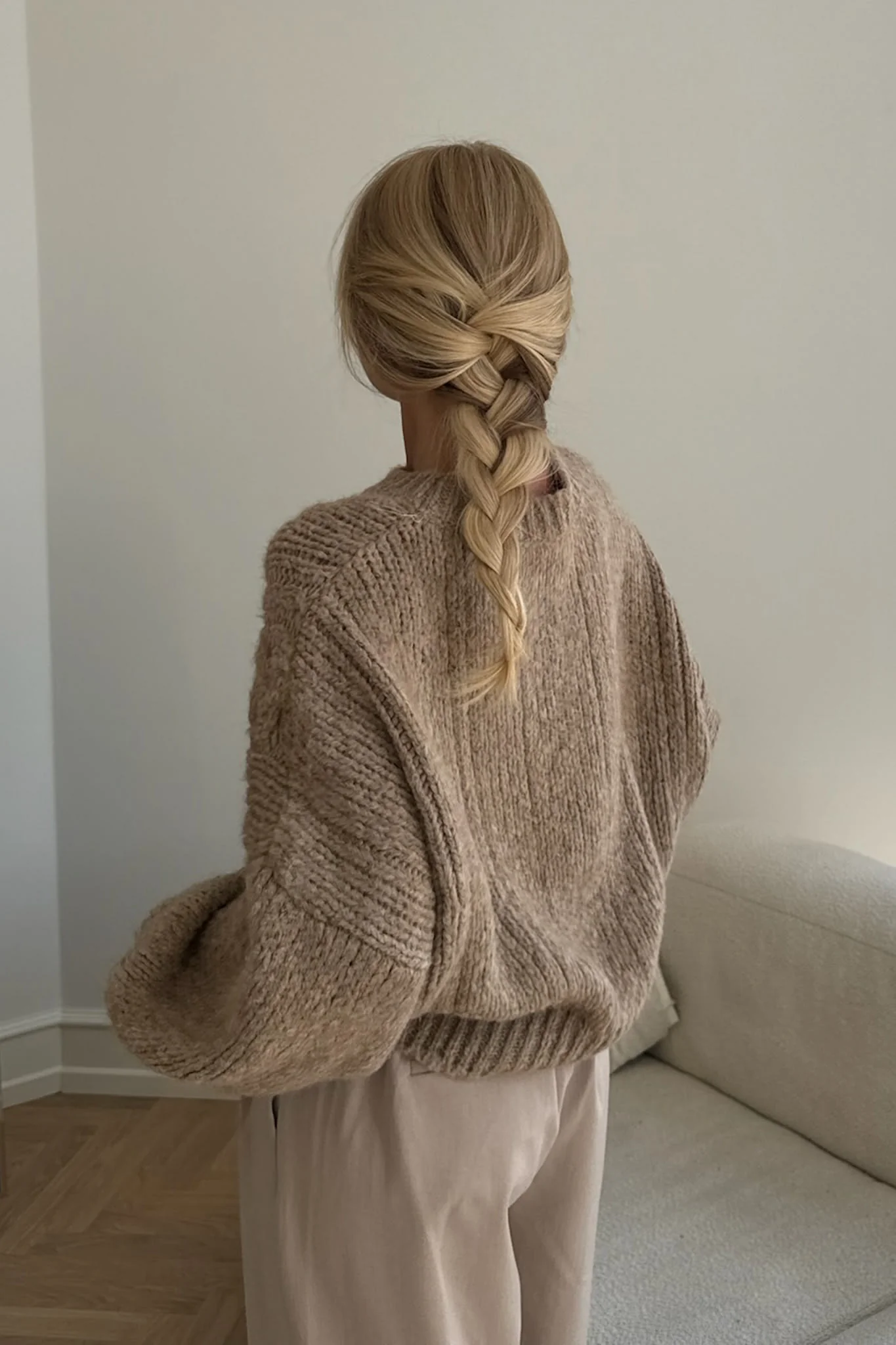 NoraIC Sweater - Beige - Image 4