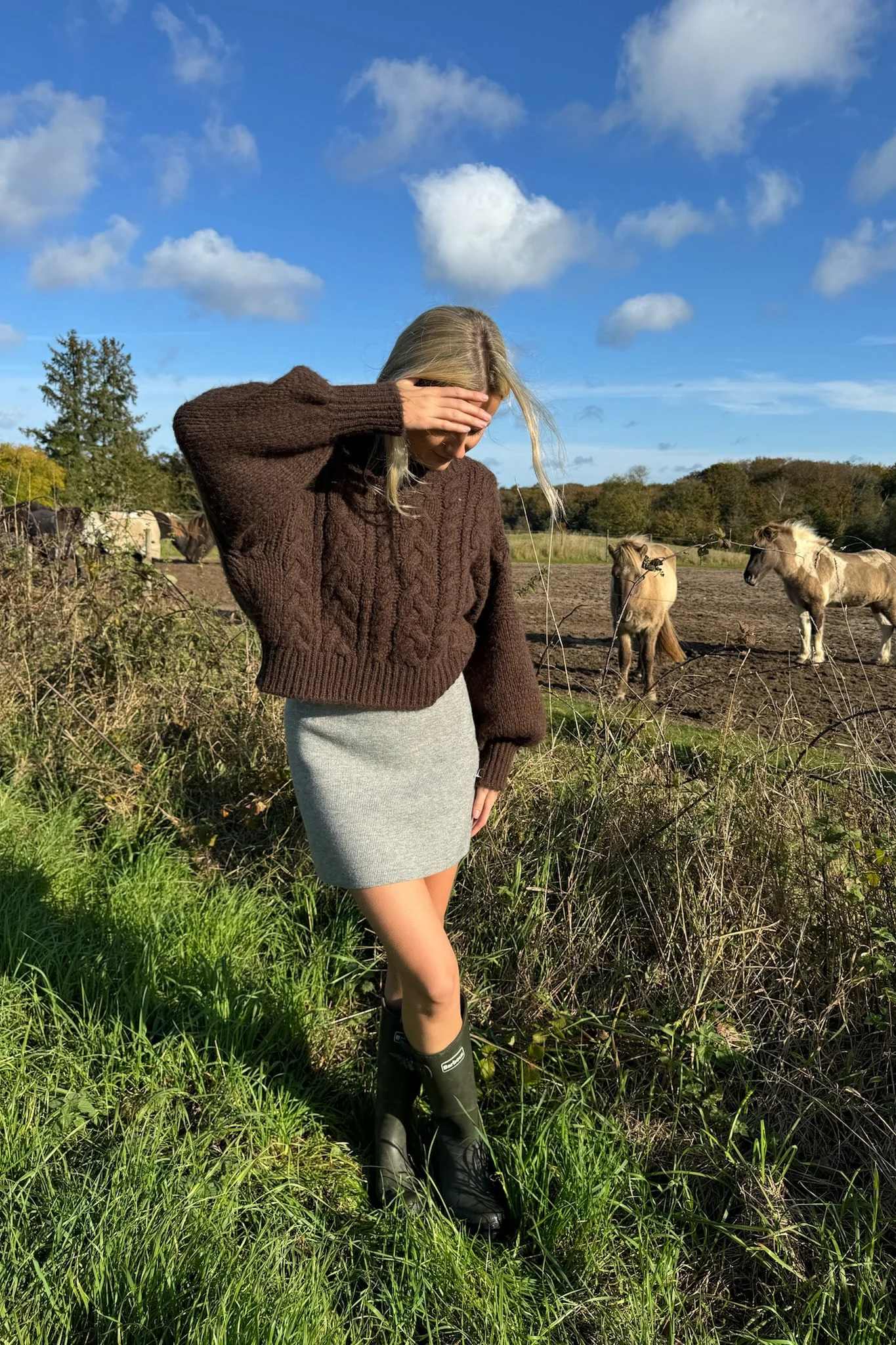 NoraIC Sweater - Chocolate Brown - Image 10