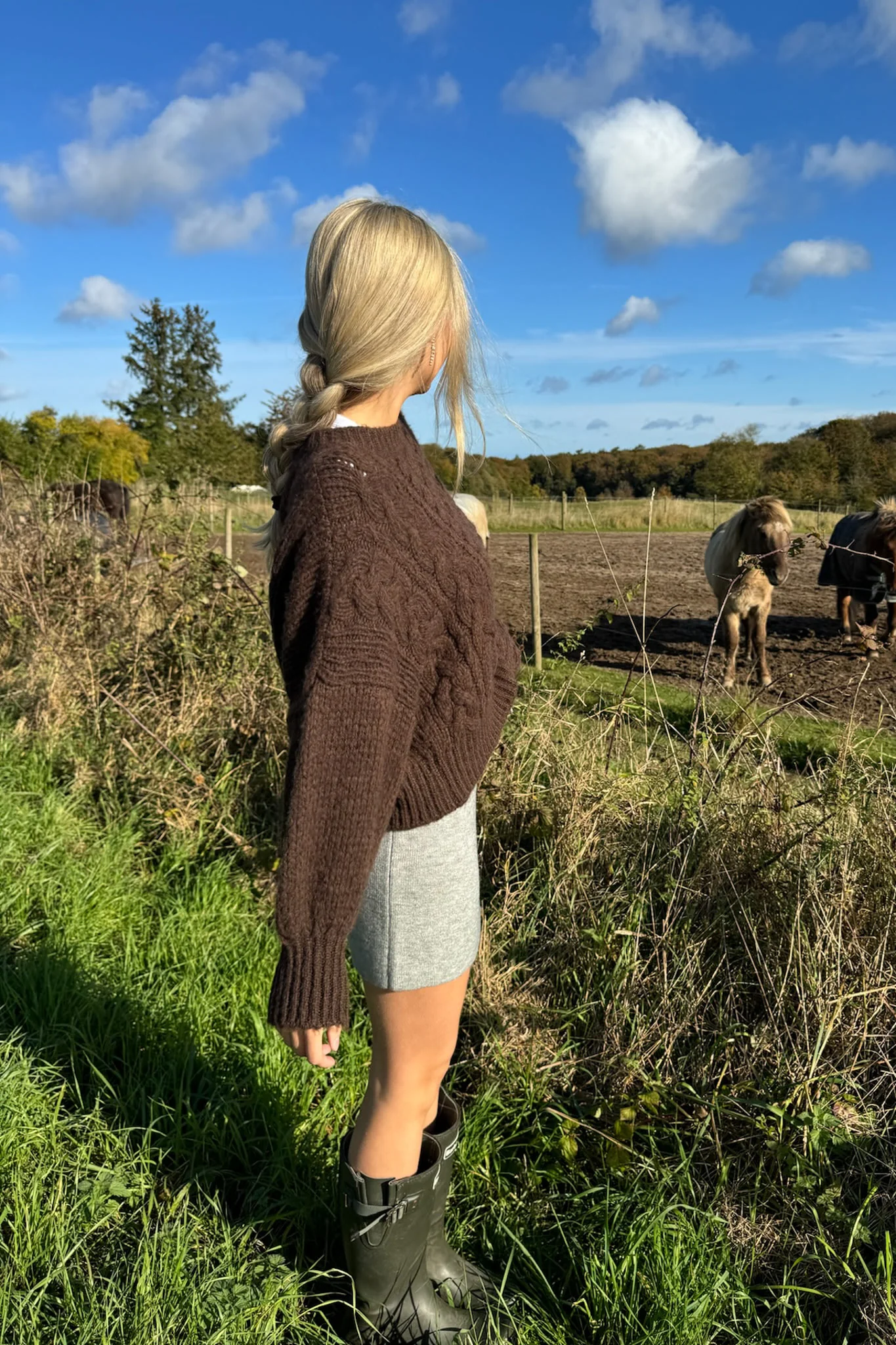 NoraIC Sweater - Chocolate Brown - Image 11
