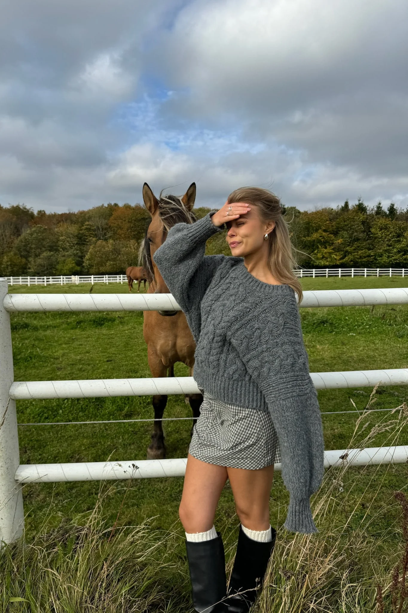 NoraIC Sweater - Grey - Image 3