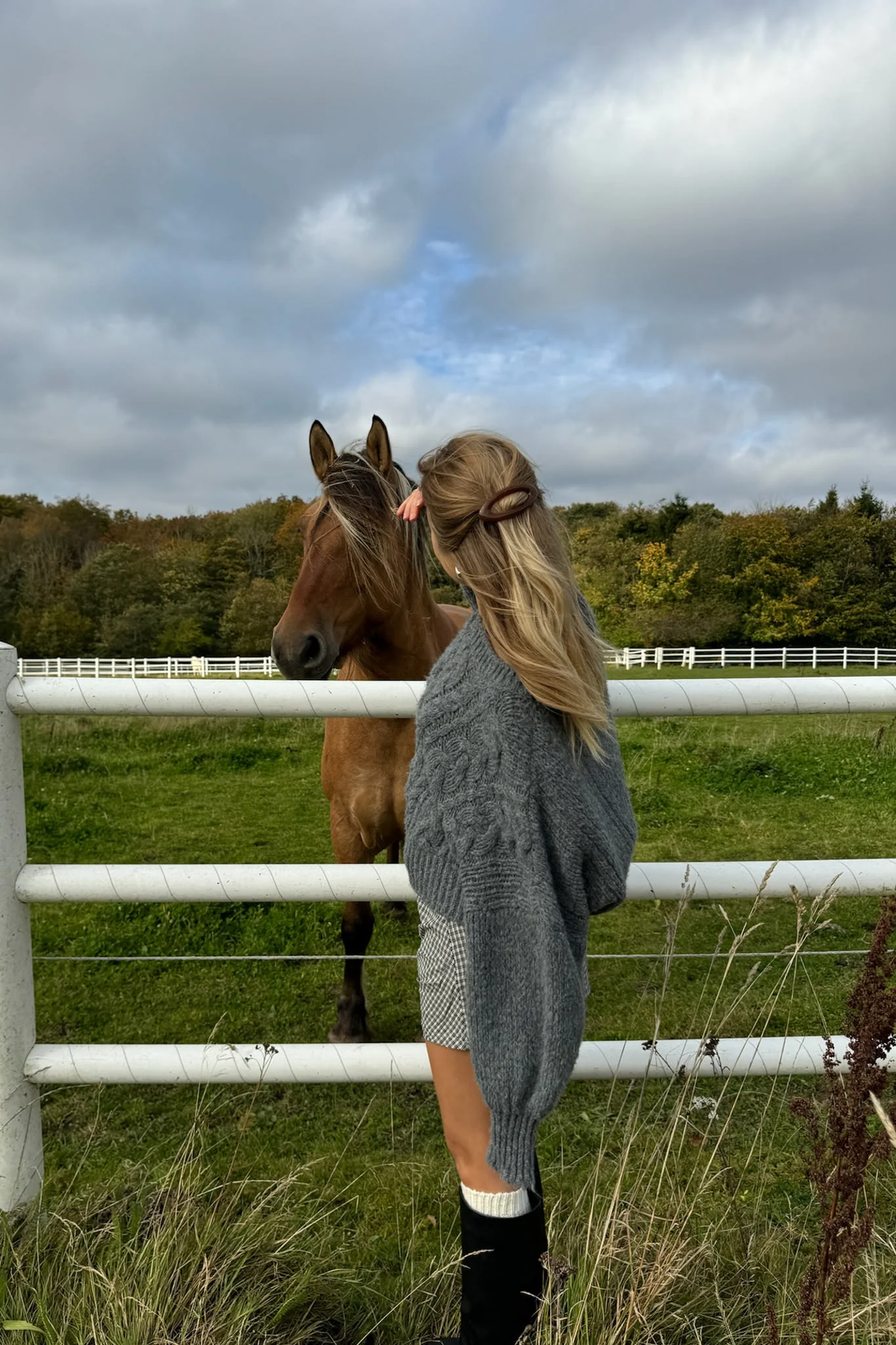 NoraIC Sweater - Grey - Image 4