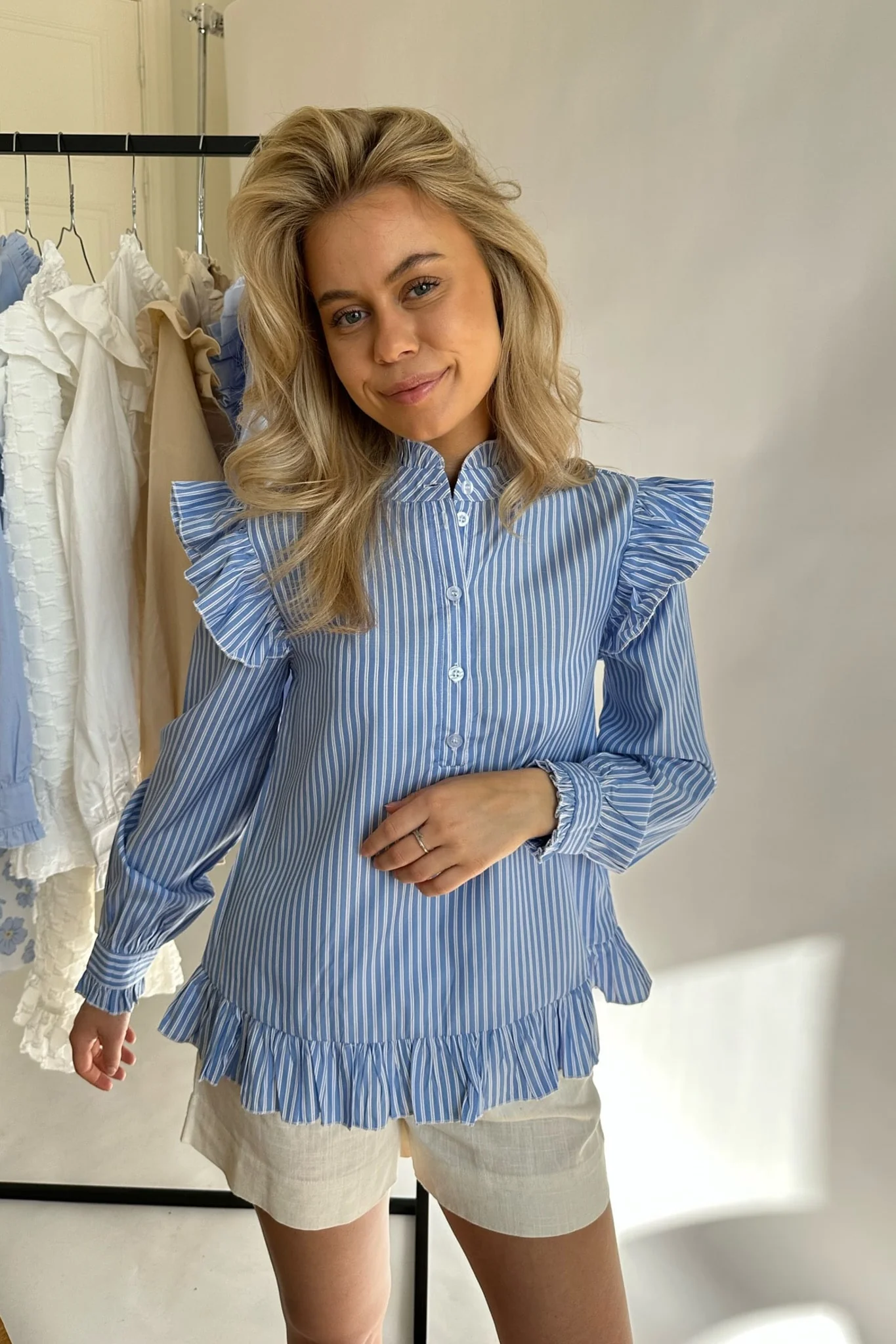 NunaIC Shirt - Blue White Stripes - Image 4