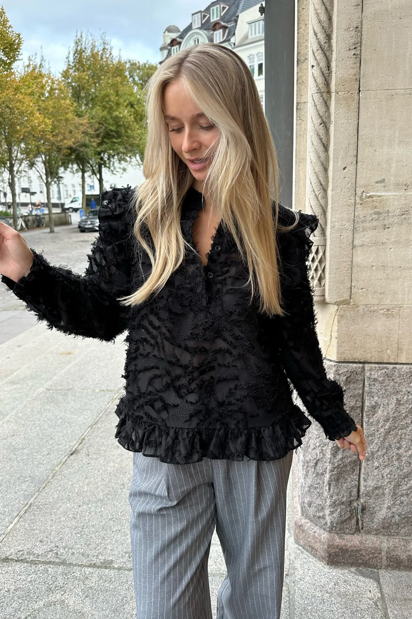 NunaIC Shirt - Feathery Black - Image 5
