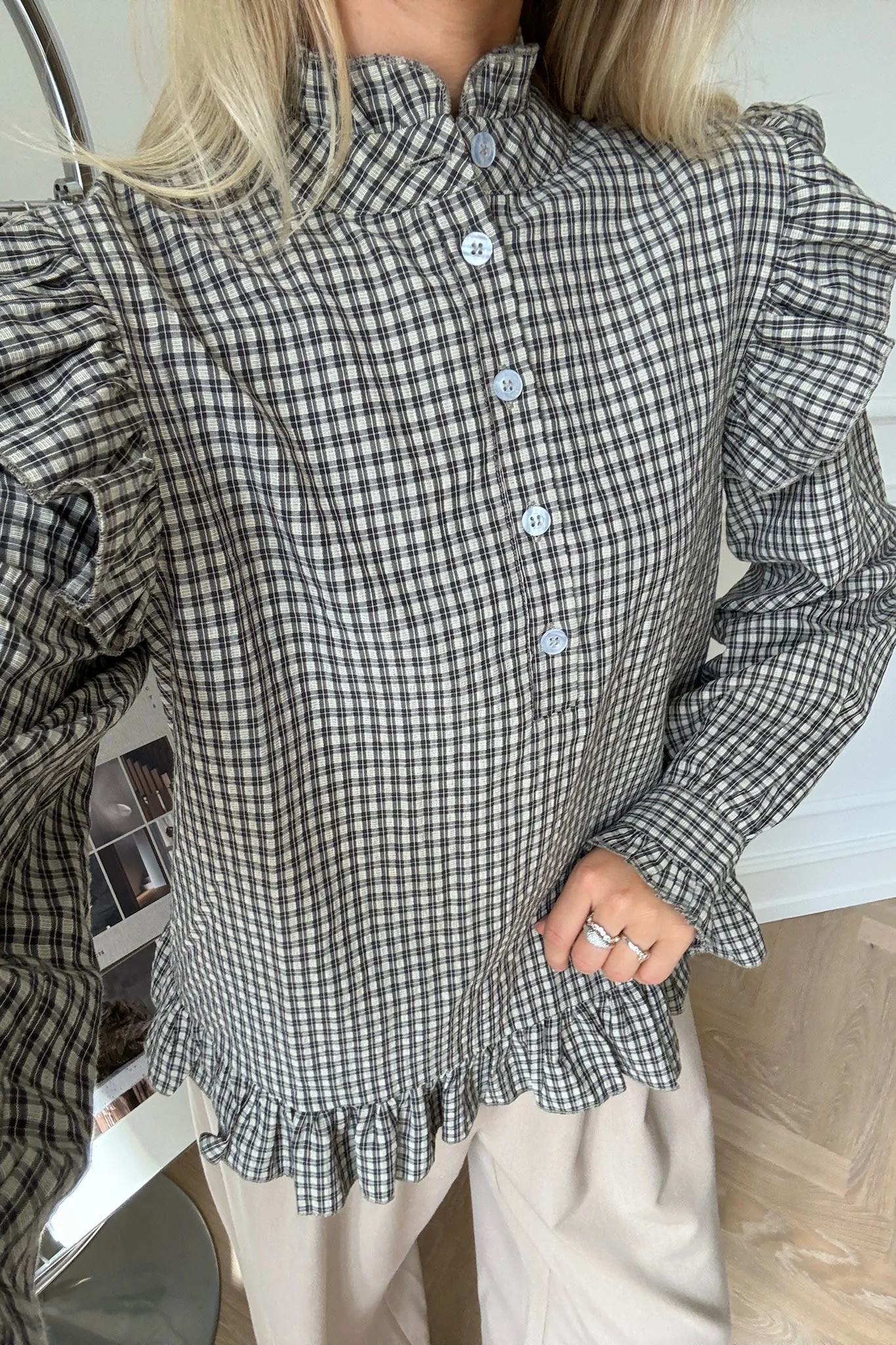 NunaIC Shirt - Black Small Checks - Image 8