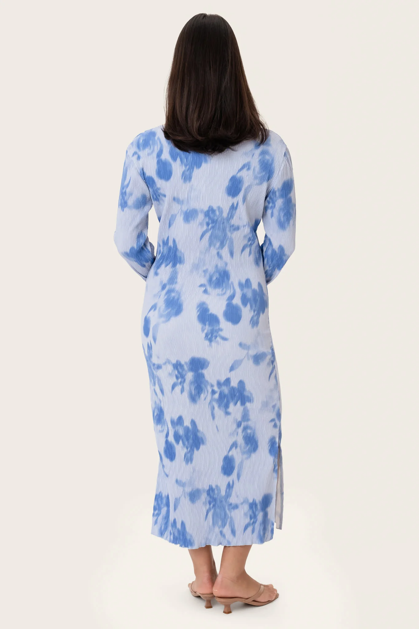 OdaIC Dress - Abstract Blue Flower Print - Image 5