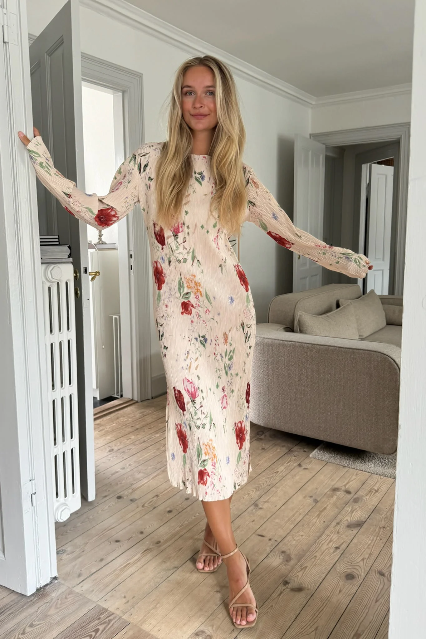 OdaIC Dress - Beige Flower Print - Image 6