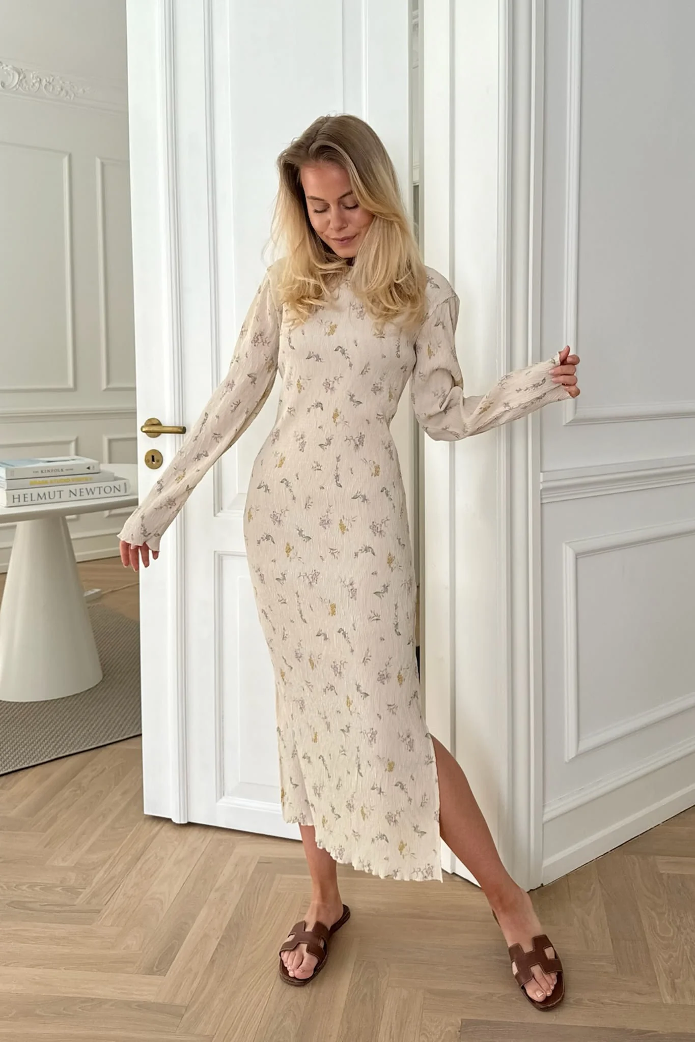 OdaIC Dress - Creme Flower Print - Image 3