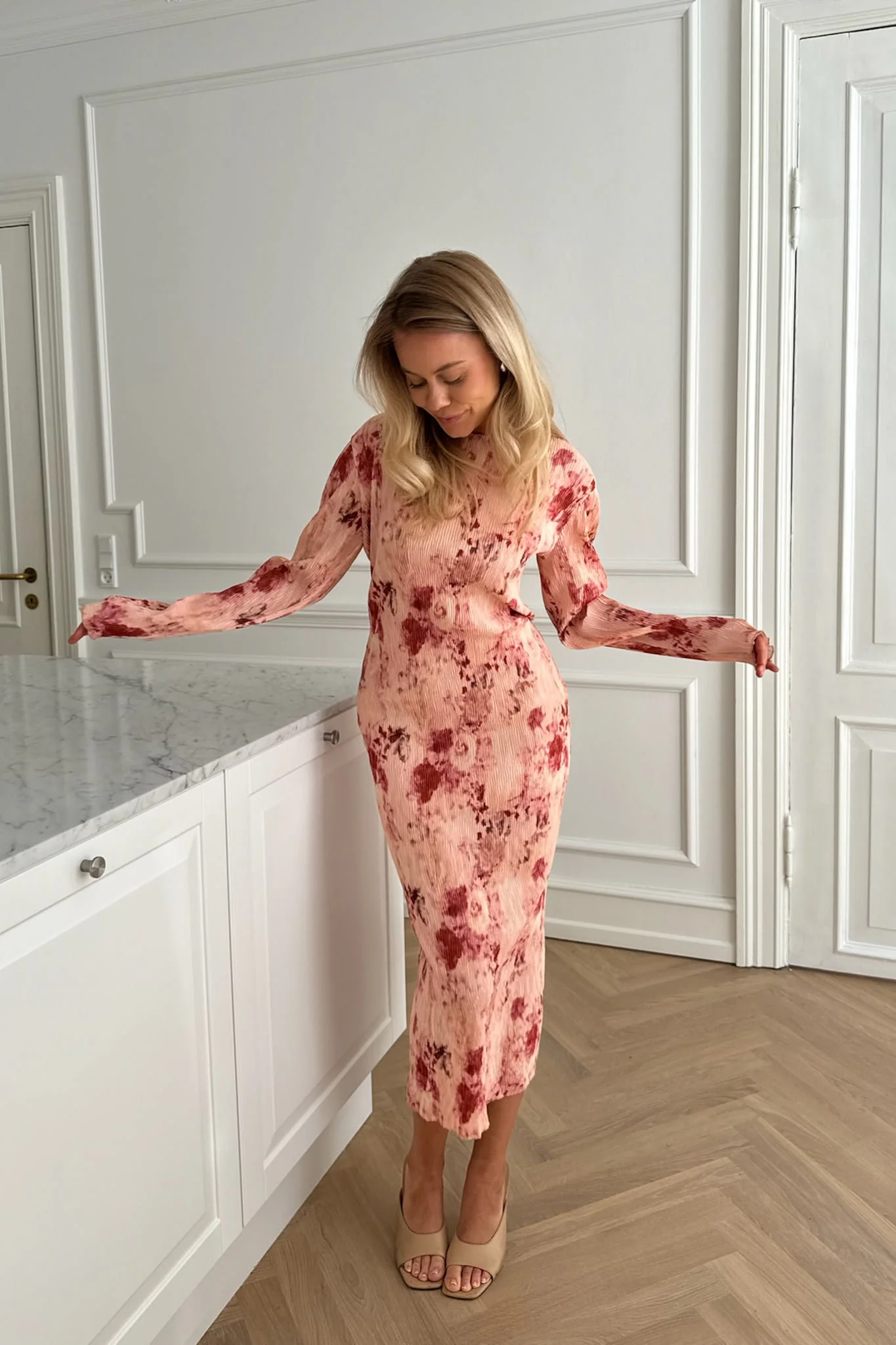 OdaIC Dress - Warm Sunset Rose - Image 10