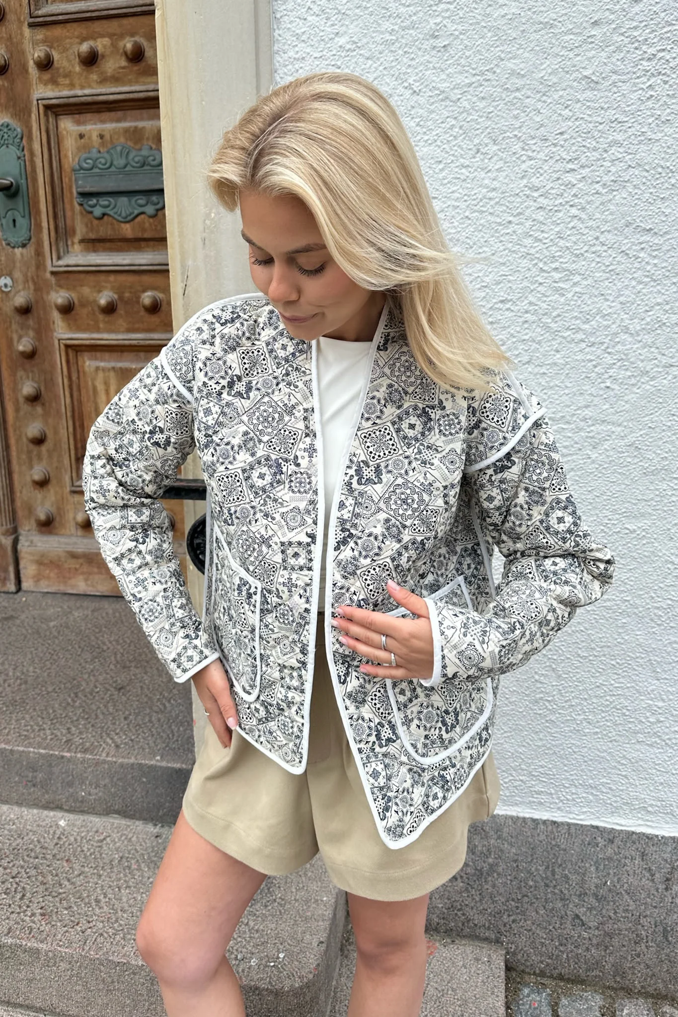 SagaIC Jacket - Blue Graphic - Image 4