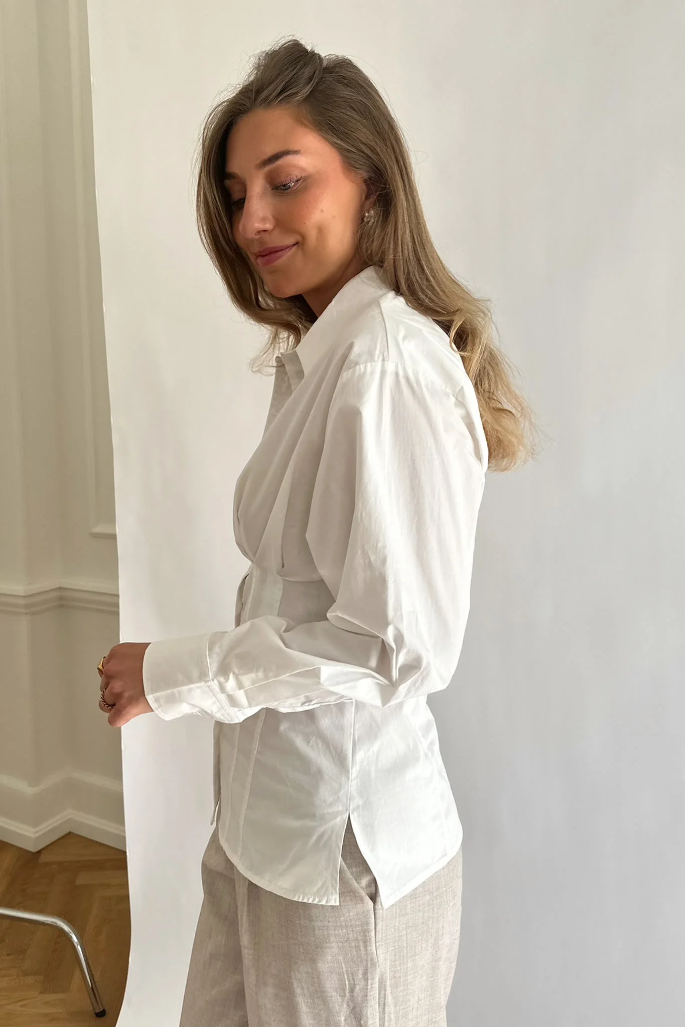 SaraIC Shirt - White - Image 4