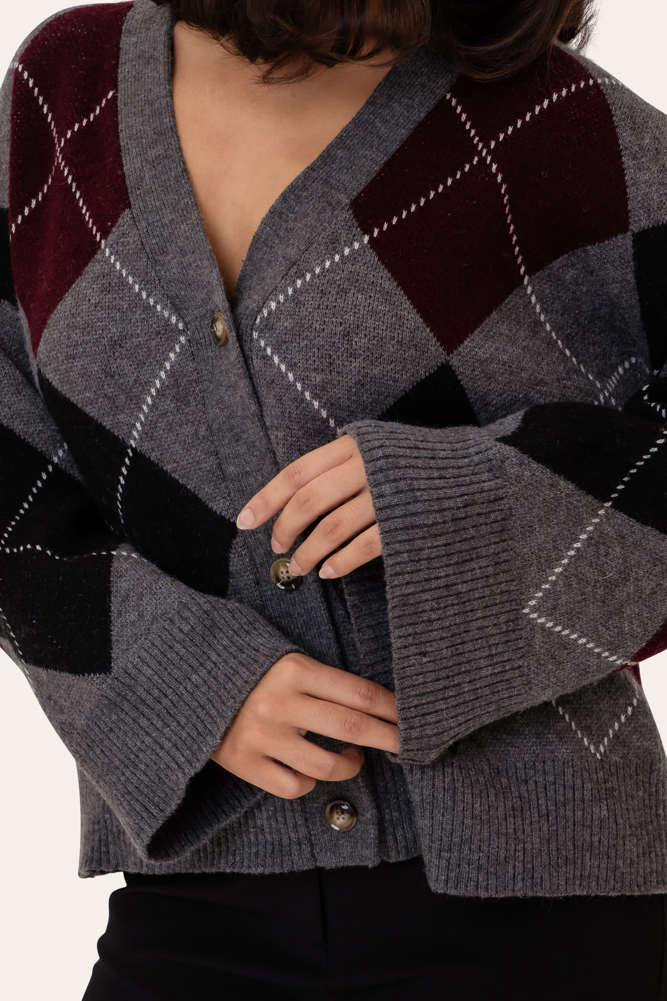 SaschaIC Cardigan - Grey Argyle - Image 3