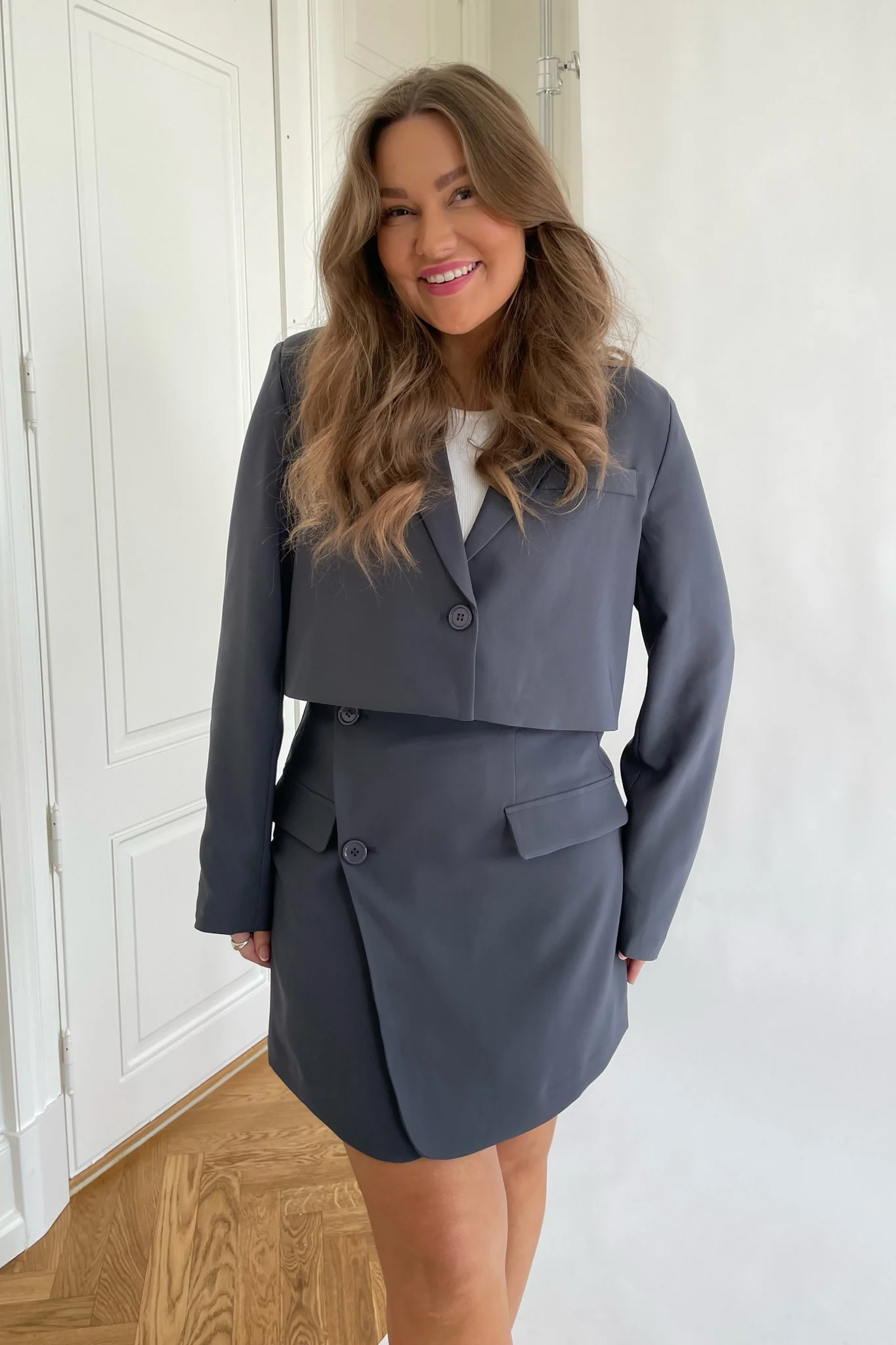 SelmaIC Cropped Blazer - Grey - Image 6