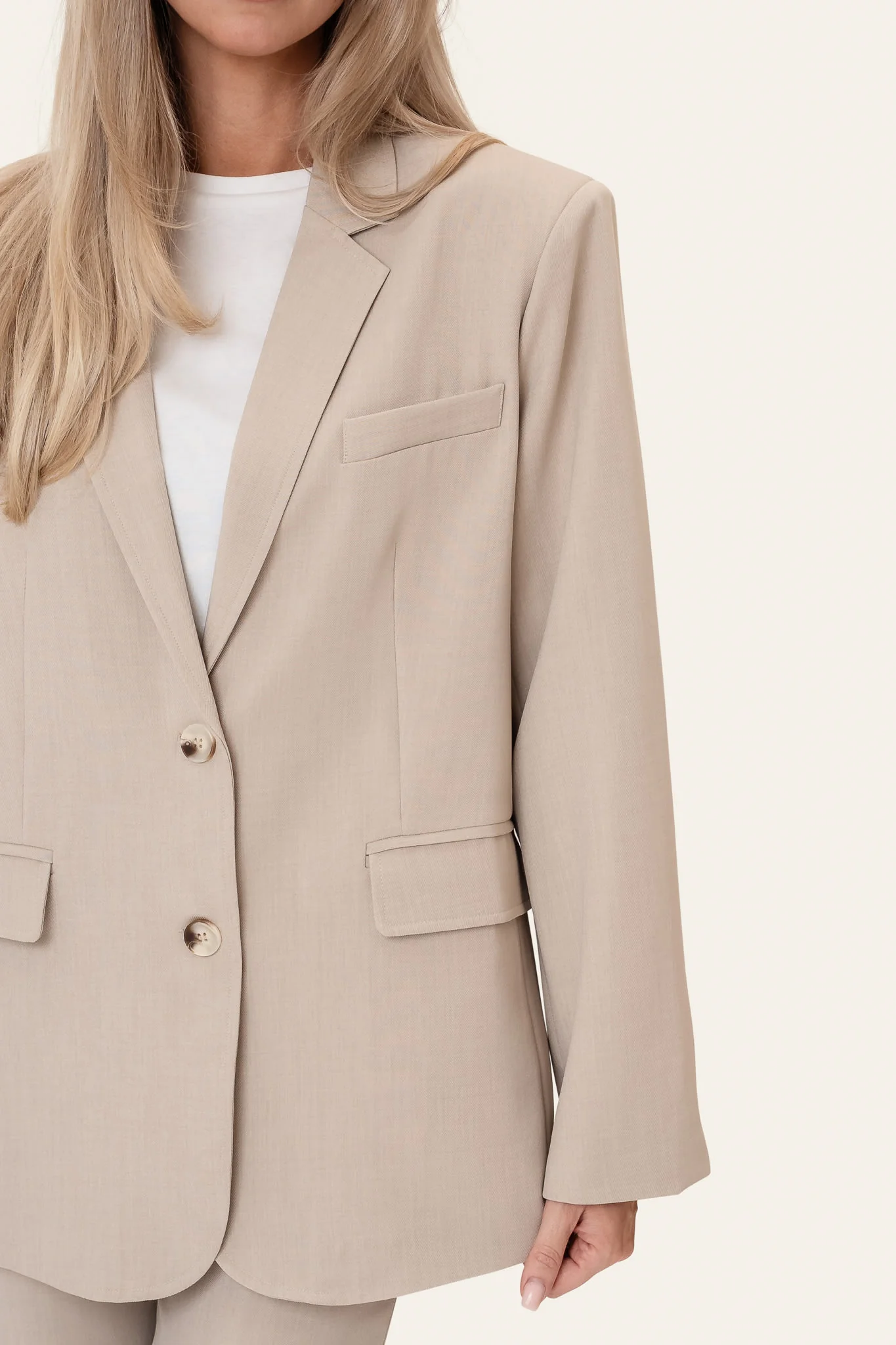 SignatureIC Blazer - Beige 2 - Image 4