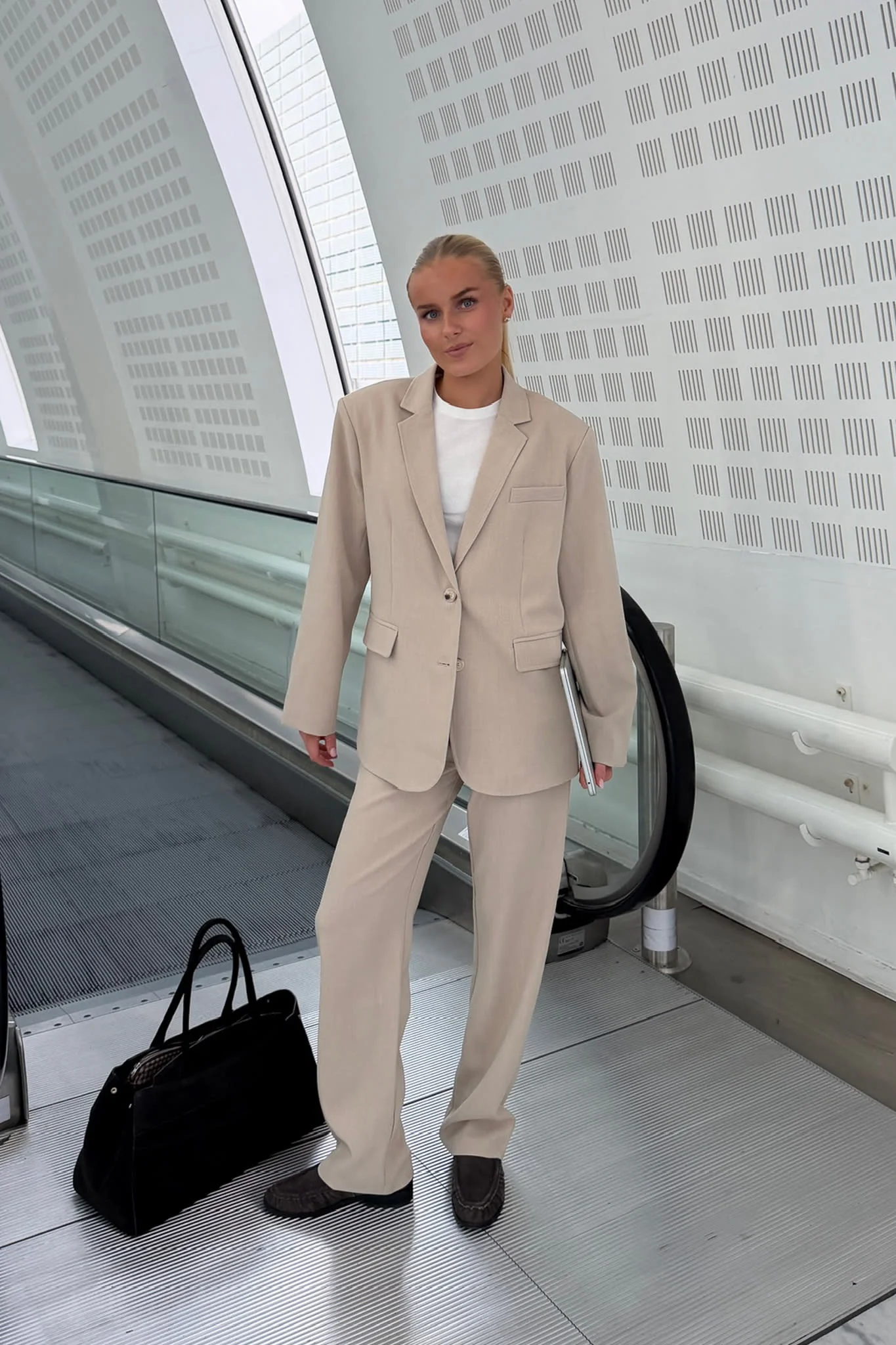 SignatureIC Blazer - Beige 2 - Image 9