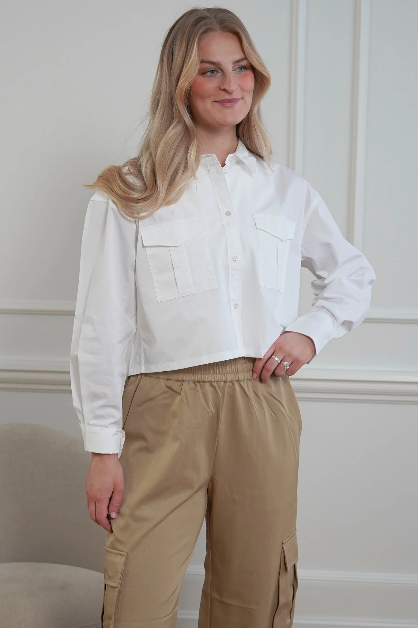 JXSolly 2 Pocket Poplin LS Cropped Shirt - White - Image 2
