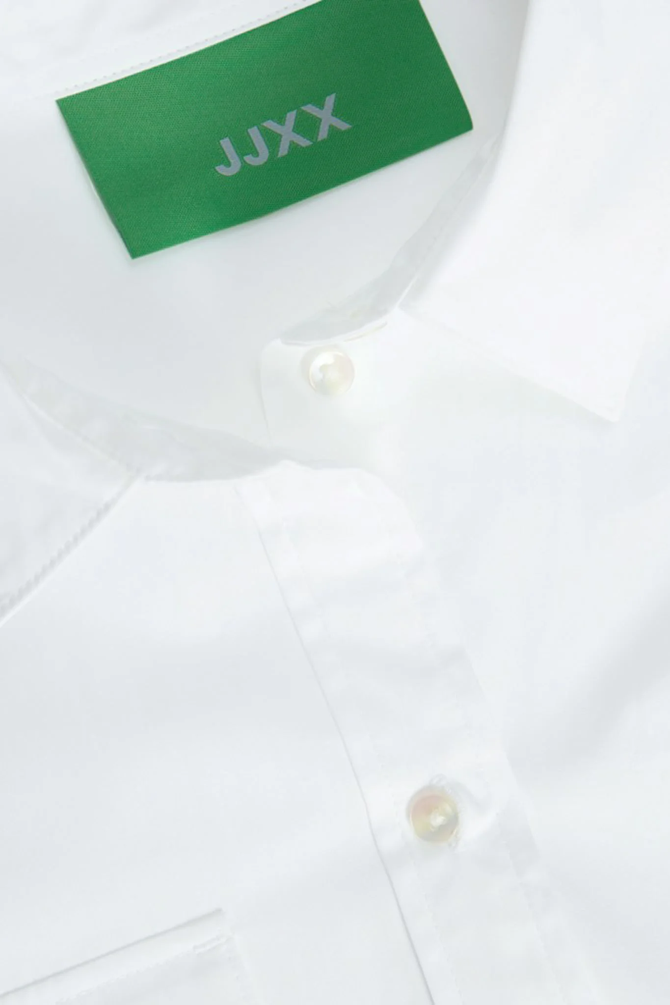 JXSolly 2 Pocket Poplin LS Cropped Shirt - White - Image 7