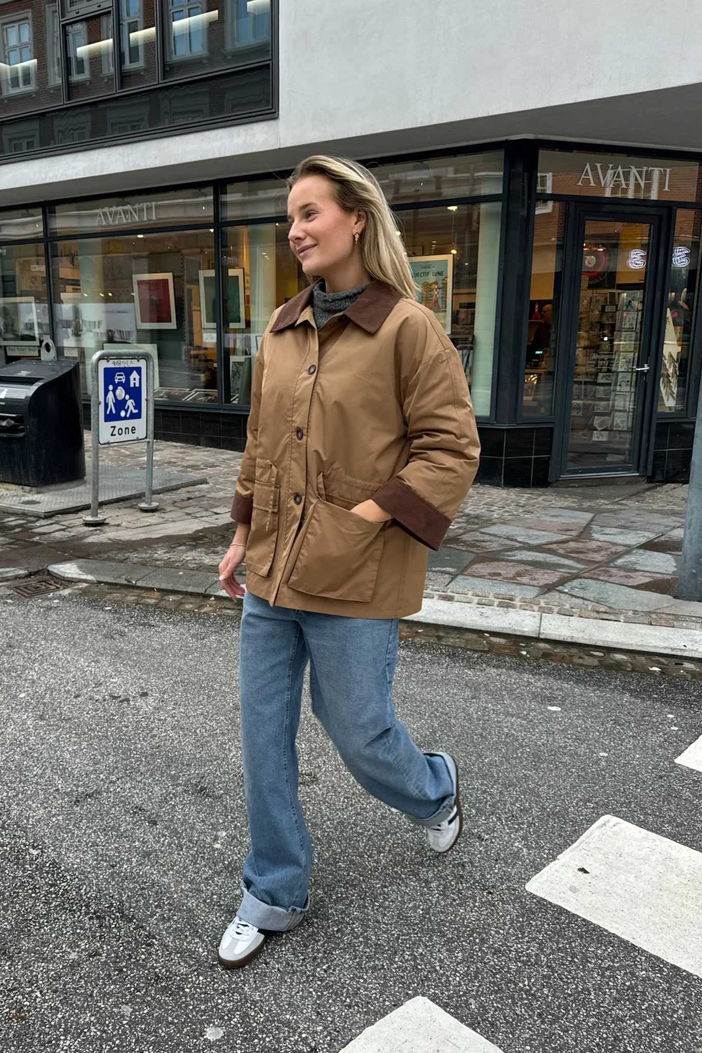 TildeIC Jacket - Brown - Image 10