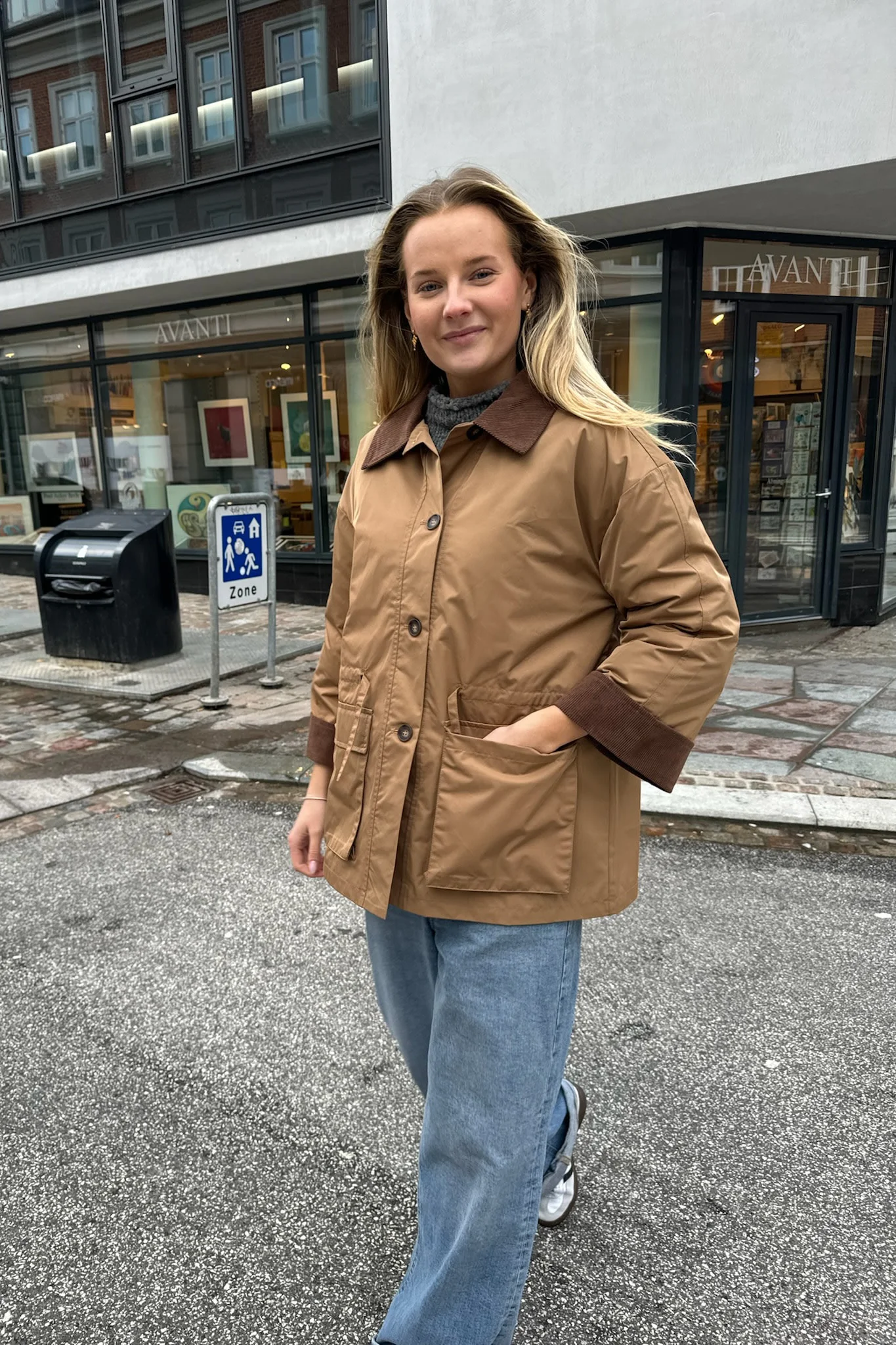 TildeIC Jacket - Brown - Image 9
