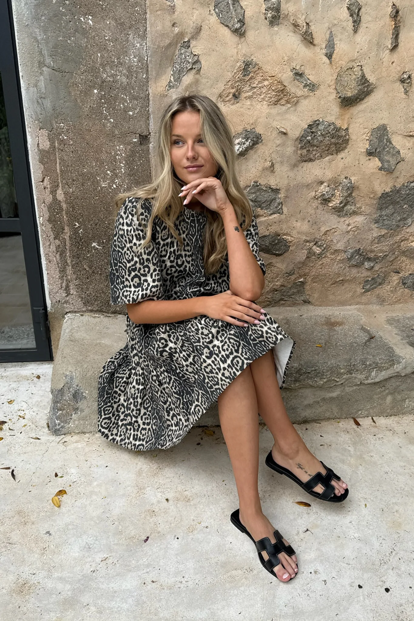 TilmaIC Dress - Leo Print - Image 4