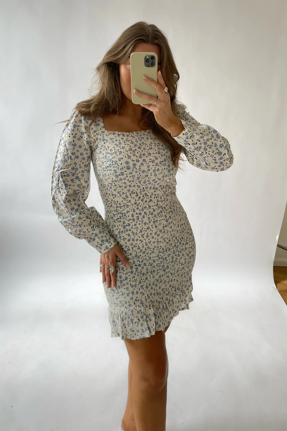 NMTone LS Square Neck Smock Dress - Eggnog Blue Flowers - Image 4