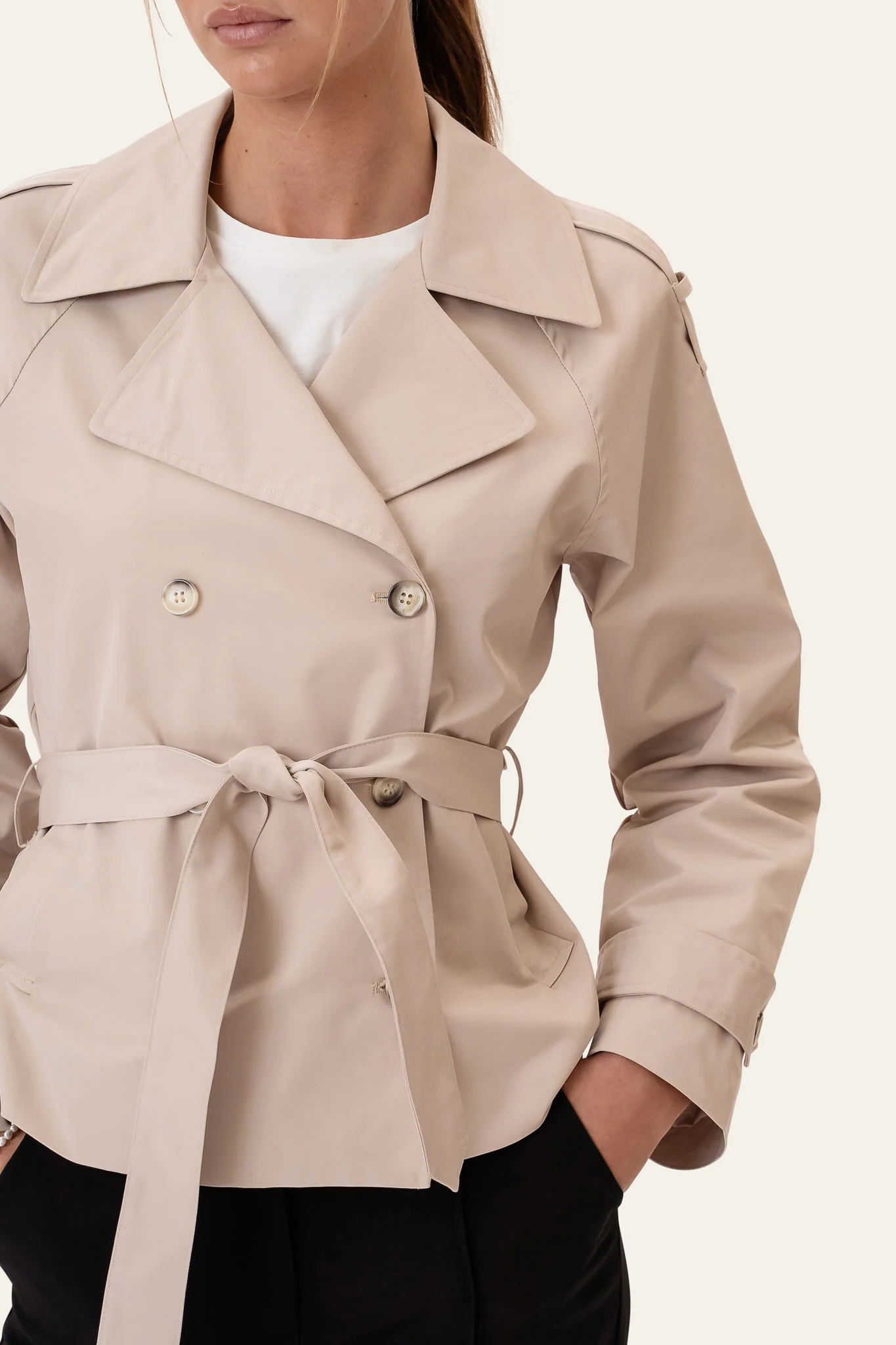 VeraIC Trenchcoat - Sand - Image 4