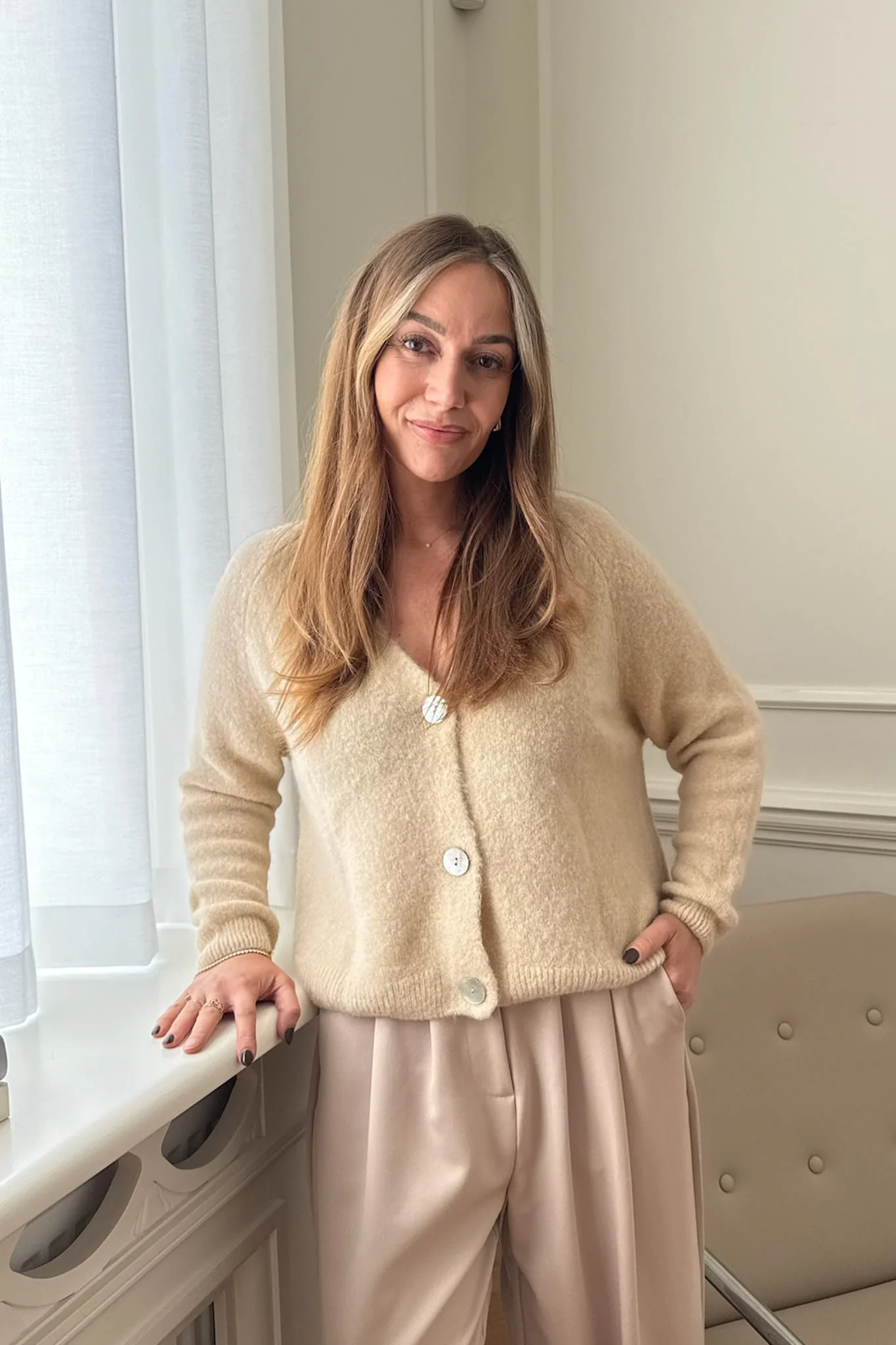 VickyIC Cardigan - Creme - Image 2