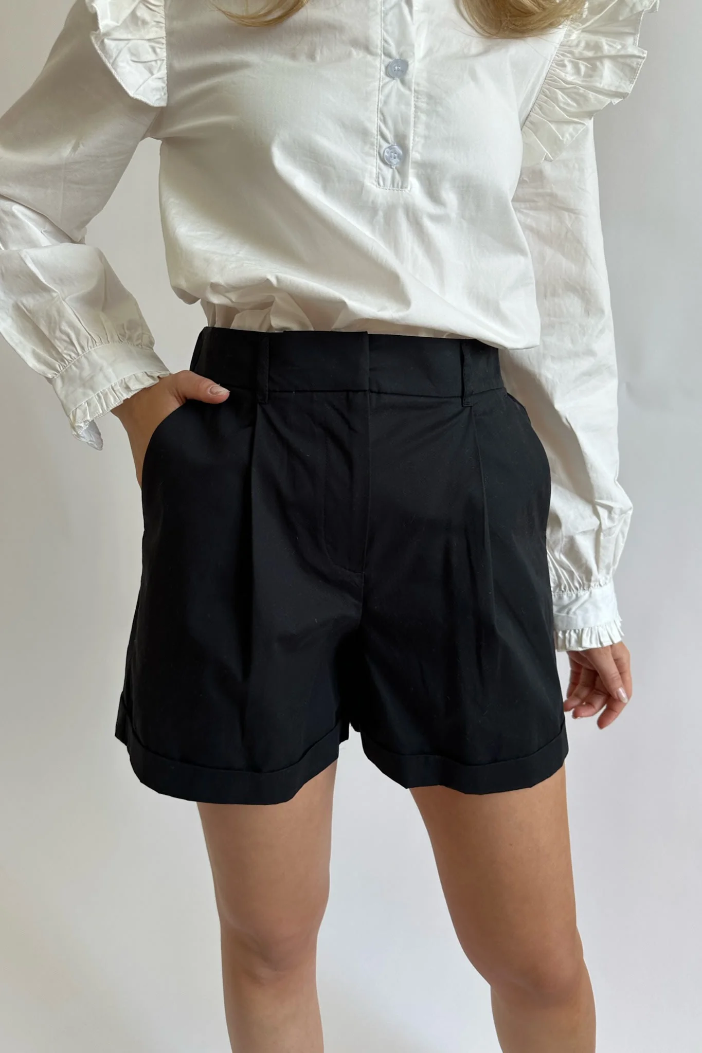JXVigga Relax HW Shorts - Black - Image 4