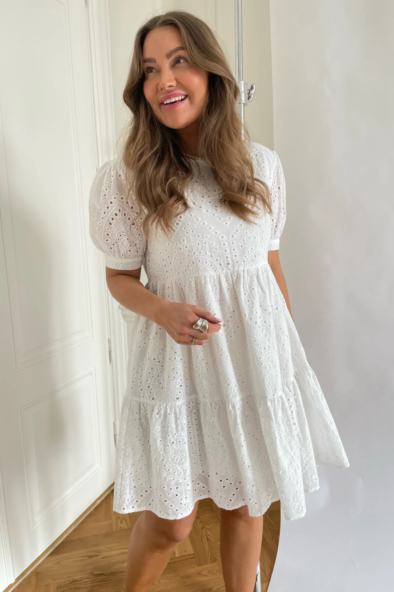 VilmaIC Dress - White Embroidery - Image 5