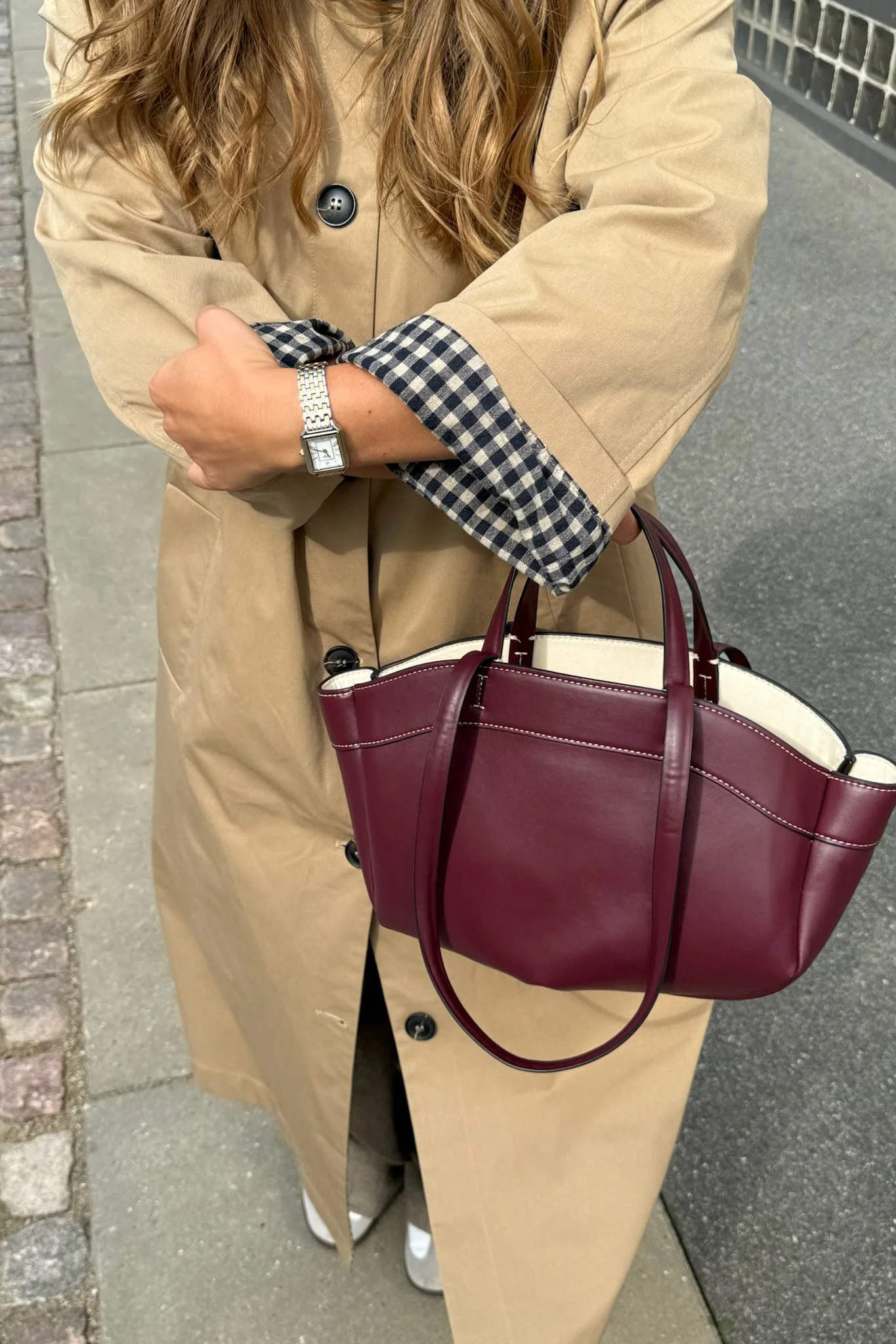 ViolaIC Trenchcoat - Beige W. Checks - Image 2